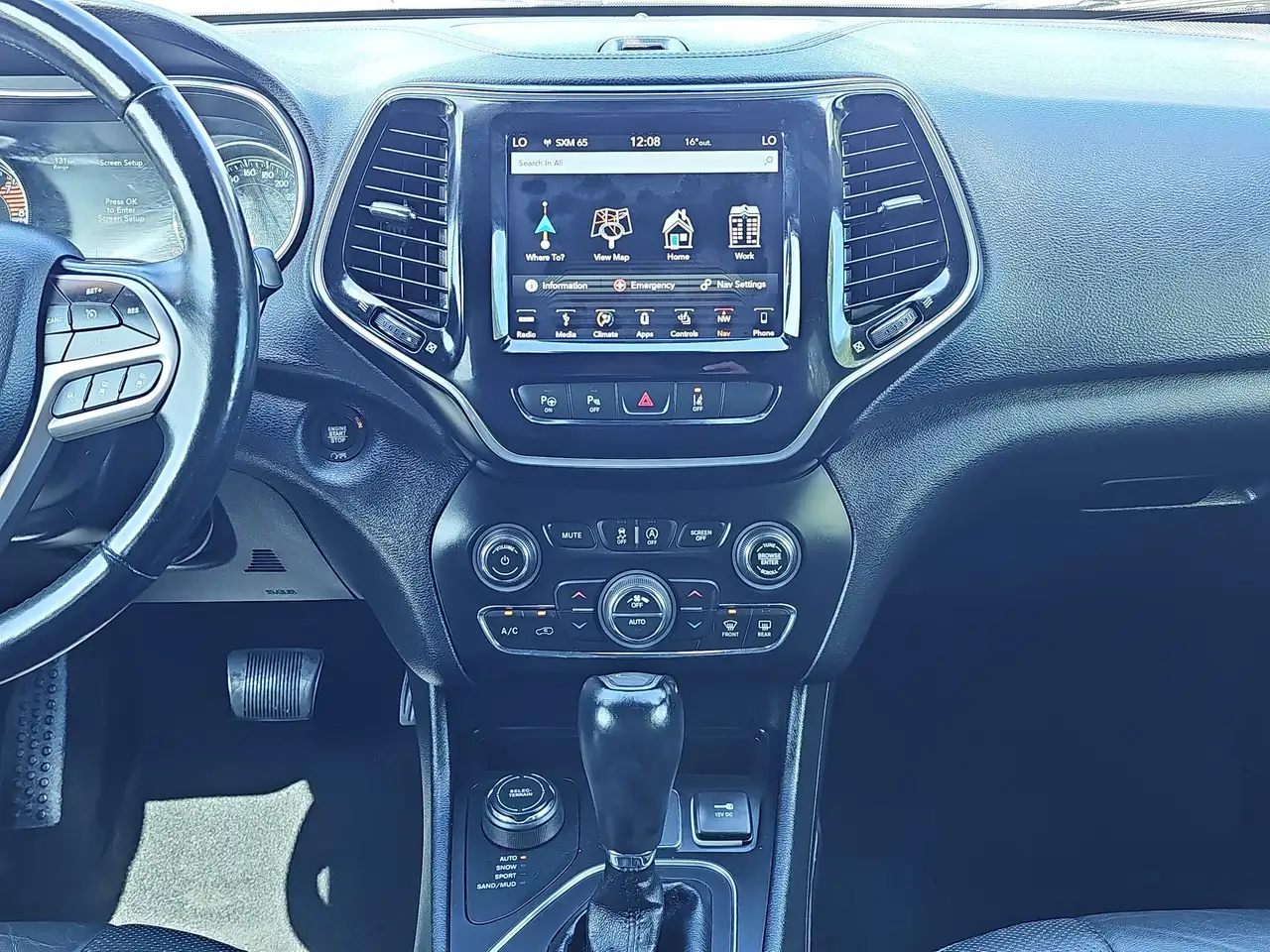 Jeep Cherokee снимка Jeep Cherokee