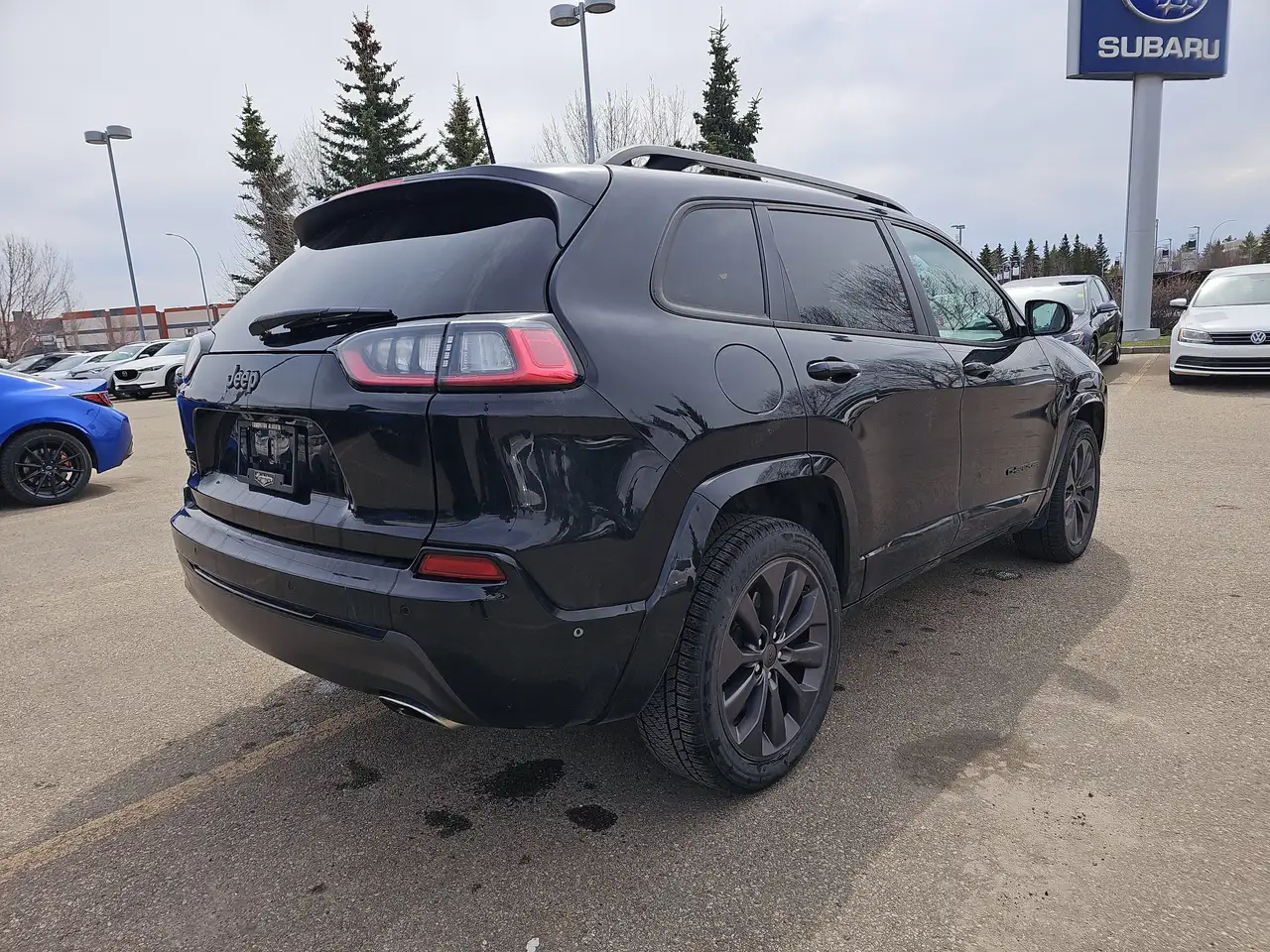 Jeep Cherokee снимка Jeep Cherokee