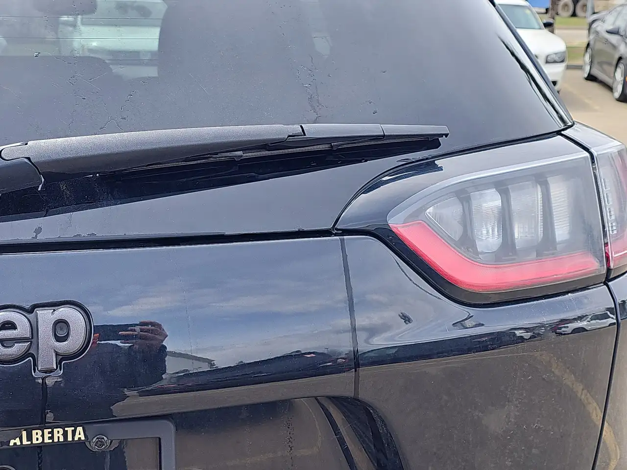 Jeep Cherokee снимка Jeep Cherokee