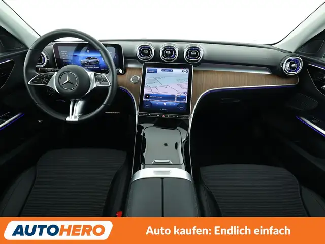 Mercedes-Benz 220 view 12