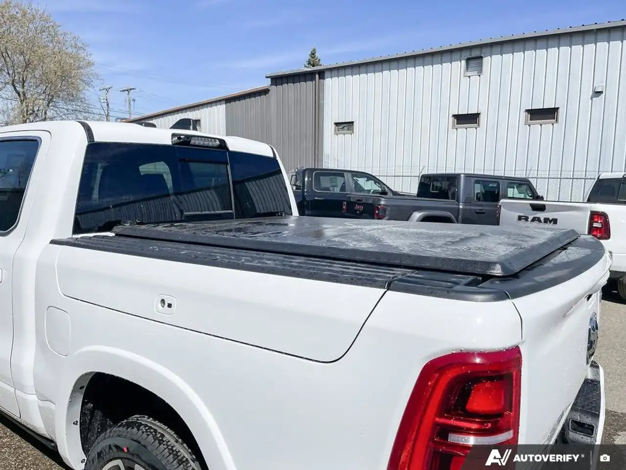RAM 1500 снимка RAM 1500