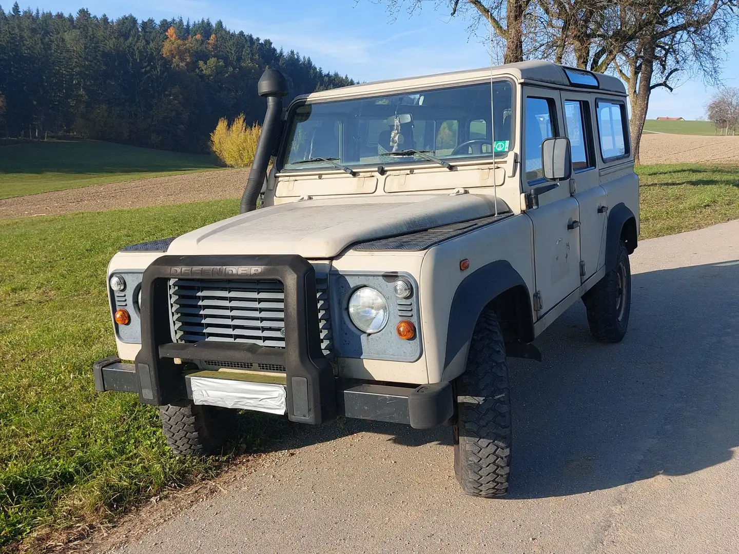 Land Rover Defender Defender 110 Experience Béžová - 2