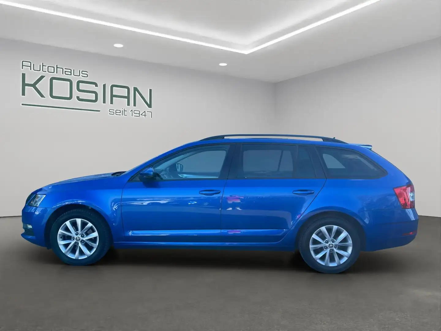 Skoda Octavia COMBI TOUR 2.0 TDI NAVI+PDC+GRA+SITZHZG+ Bleu - 2