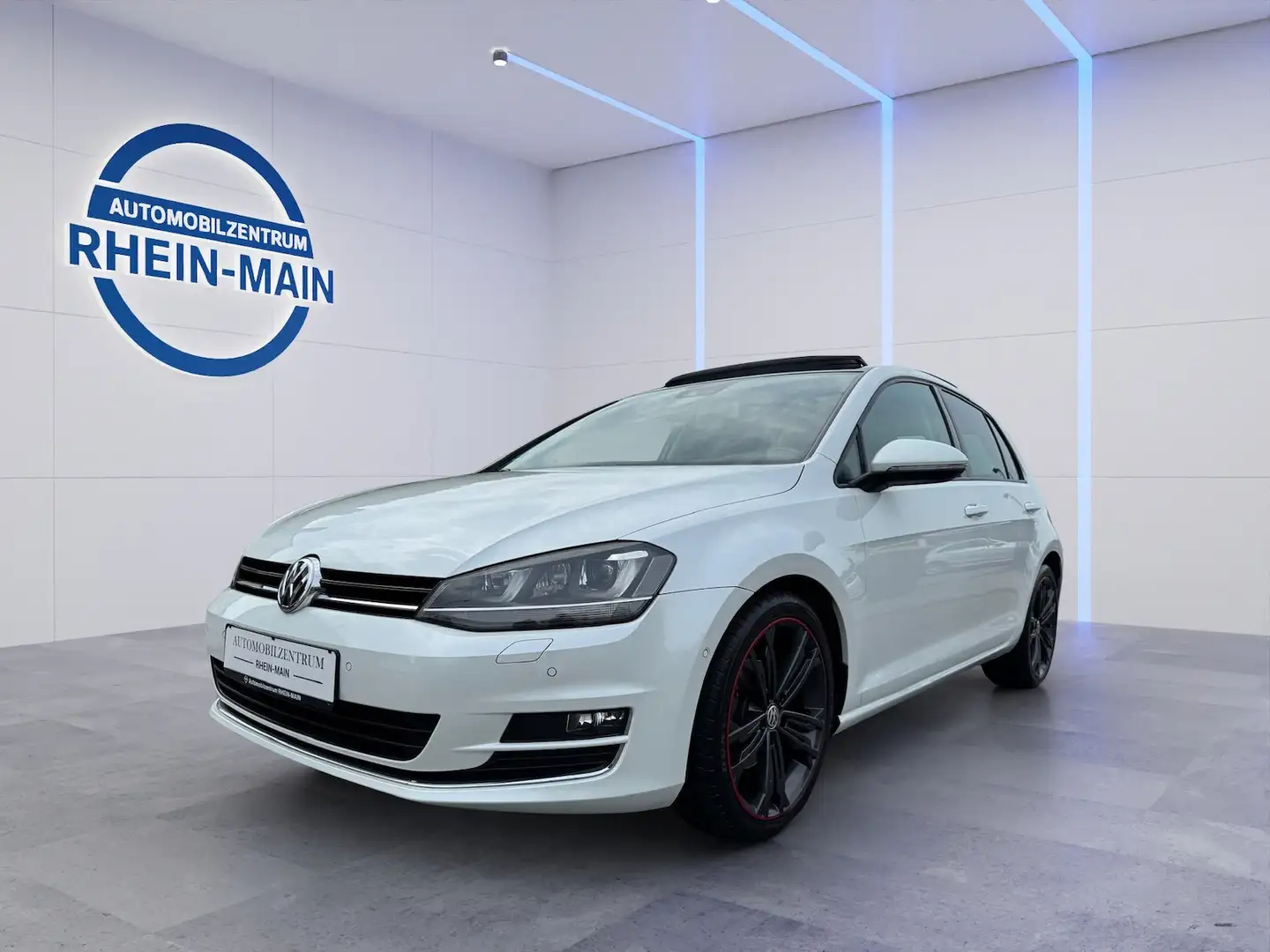 Volkswagen Golf Highline BMT LEDER PANO LED 18´´ RFK SPUR STHZG Blanco - 1
