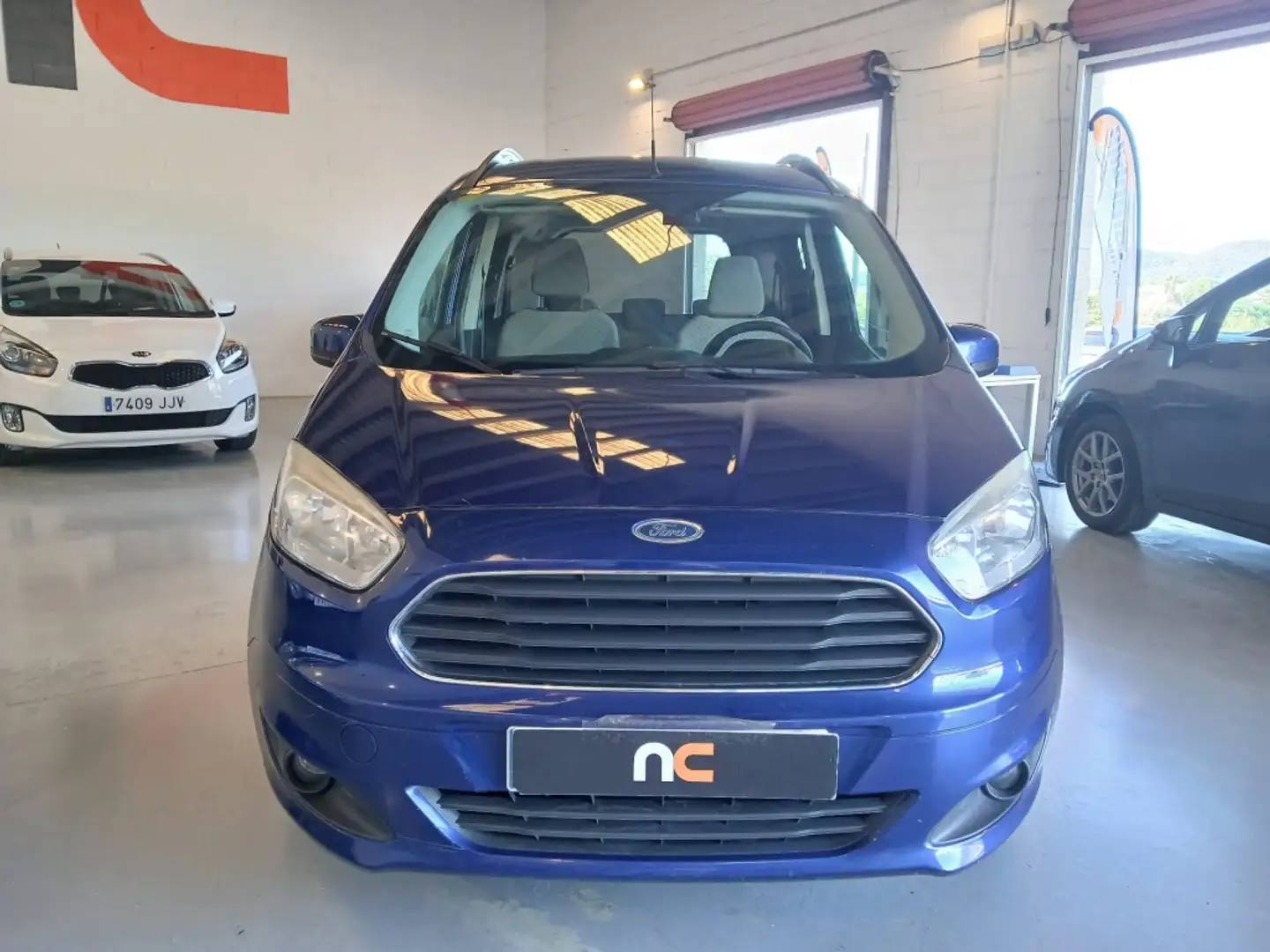 Ford Tourneo Courier 1.0 Ecoboost Titanium Blauw - 2