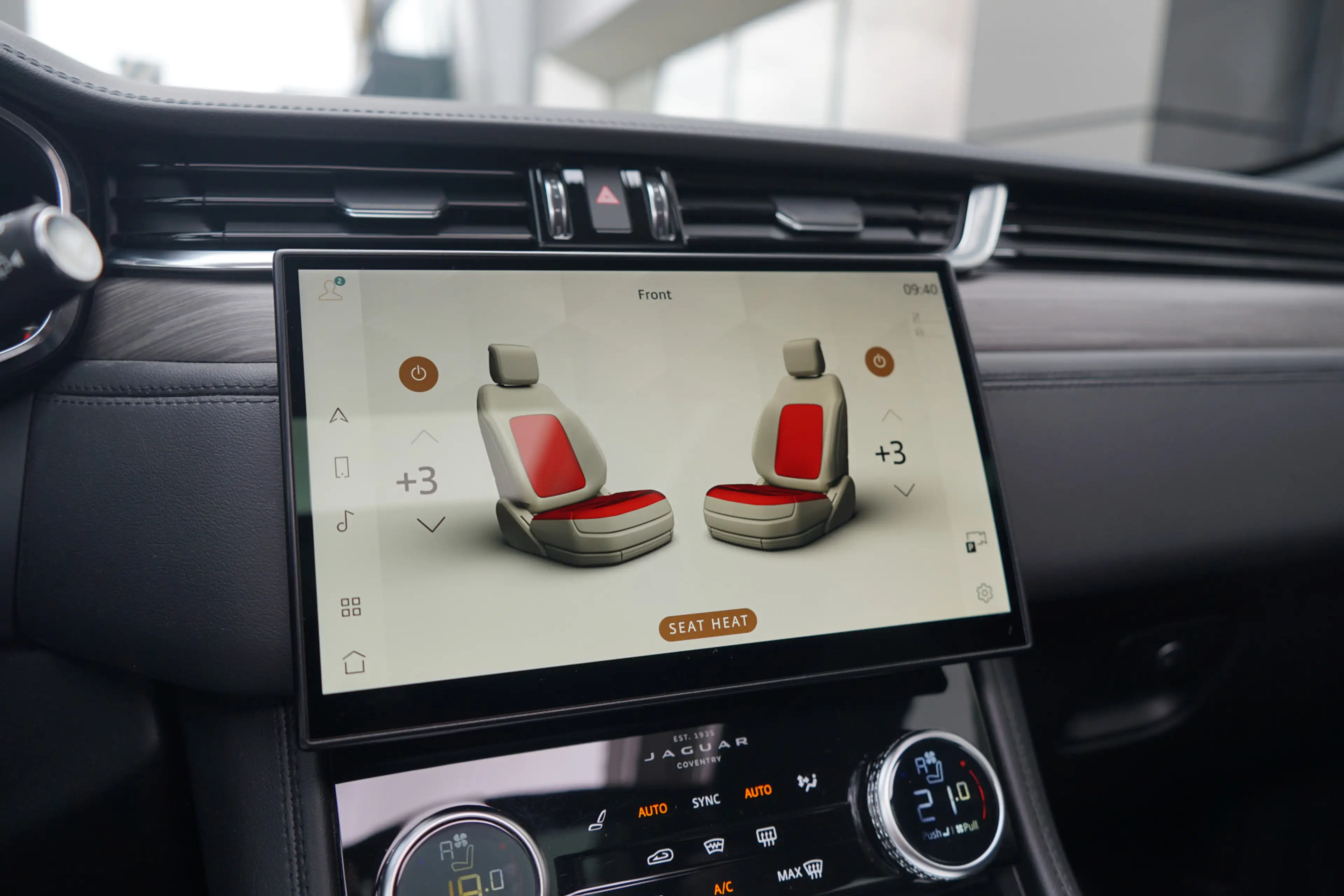 Jaguar F-Pace 2.0 P400e PHEV S | Elektrische trekhaak | Verwarmd — photo 23