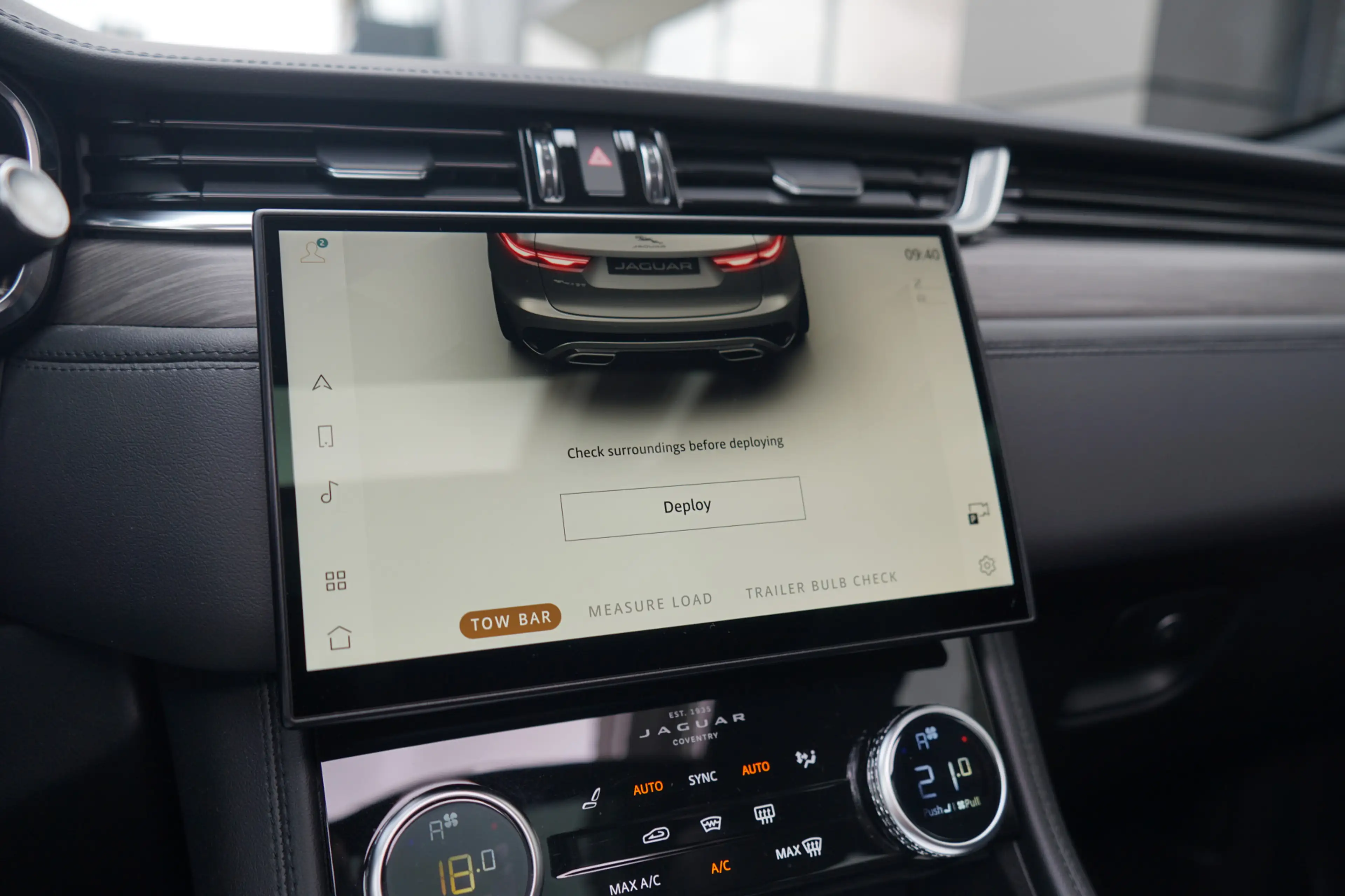 Jaguar F-Pace 2.0 P400e PHEV S | Elektrische trekhaak | Verwarmd — photo 24
