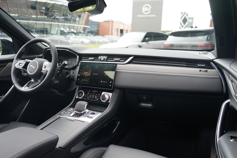Jaguar F-Pace 2.0 P400e PHEV S | Elektrische trekhaak | Verwarmd — photo 3