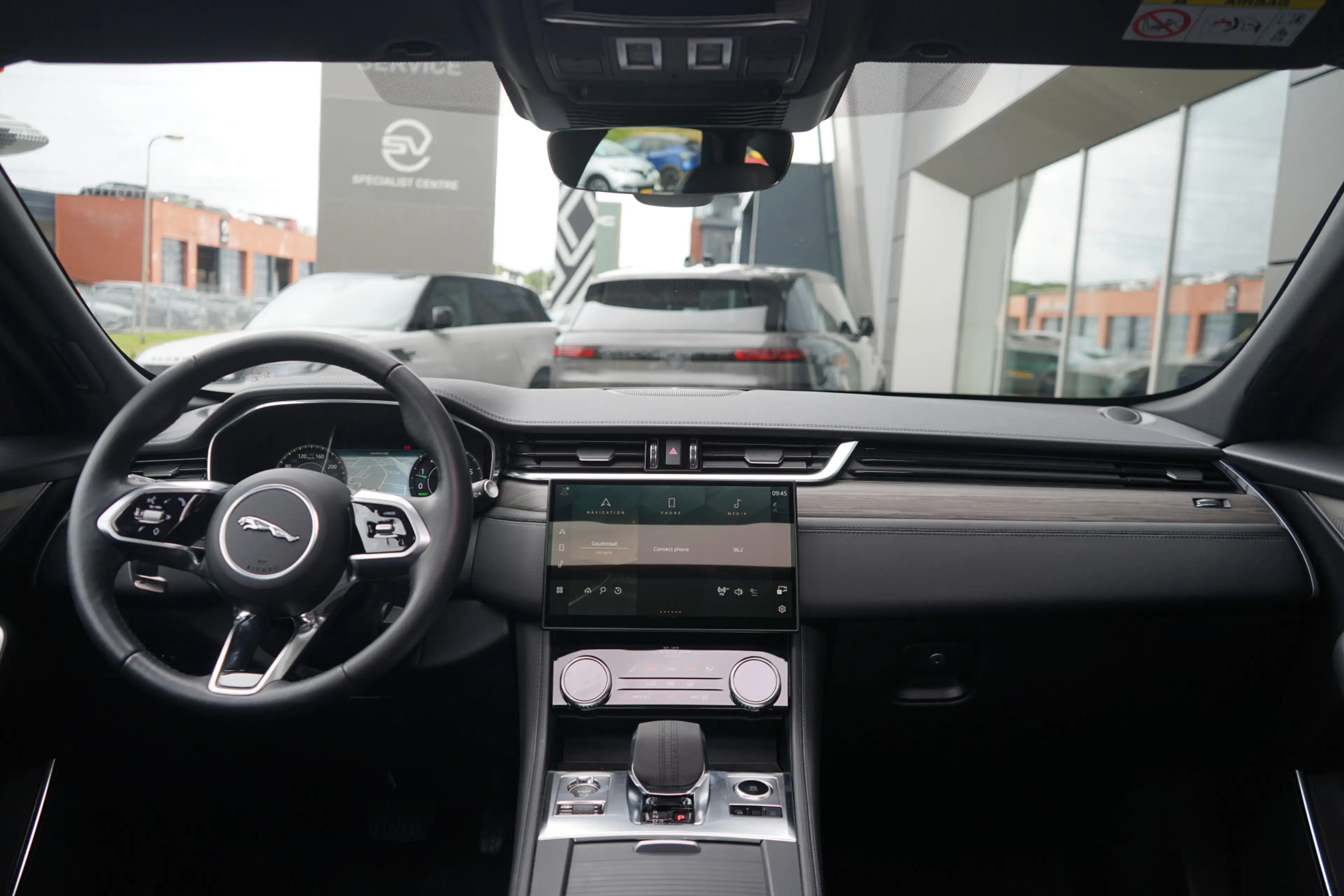 Jaguar F-Pace 2.0 P400e PHEV S | Elektrische trekhaak | Verwarmd — photo 4