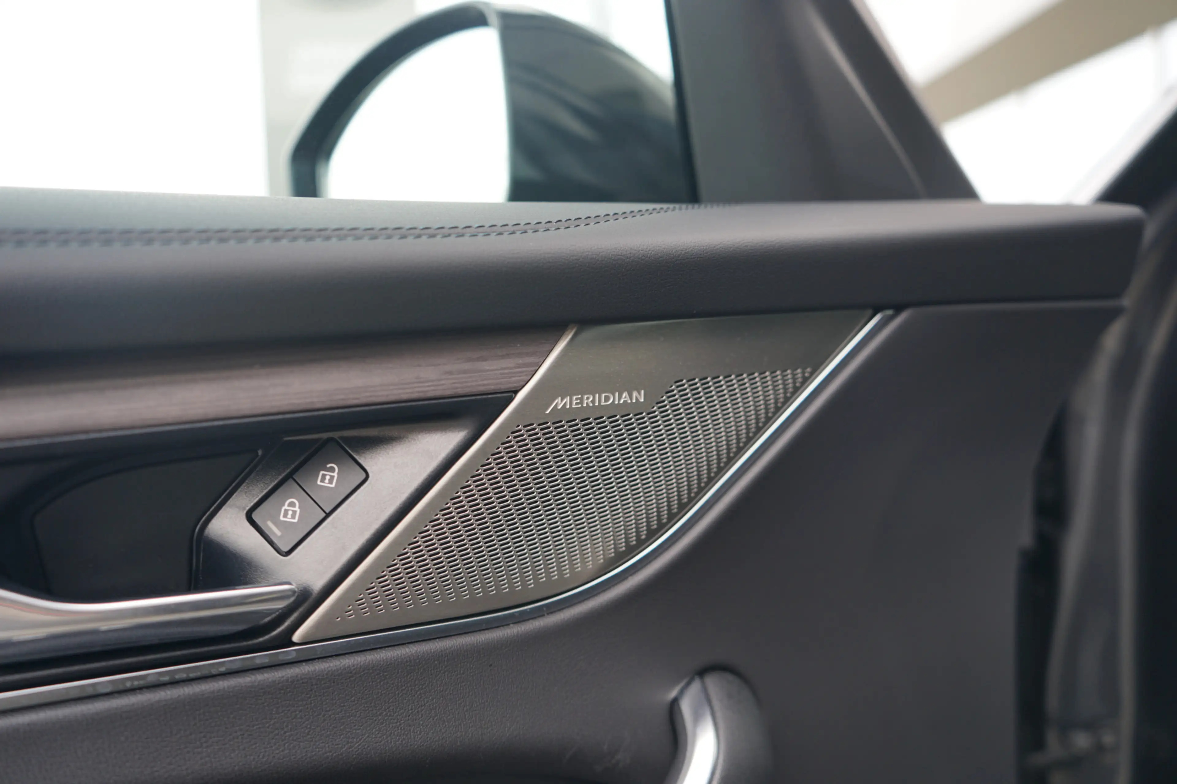 Jaguar F-Pace 2.0 P400e PHEV S | Elektrische trekhaak | Verwarmd — photo 16