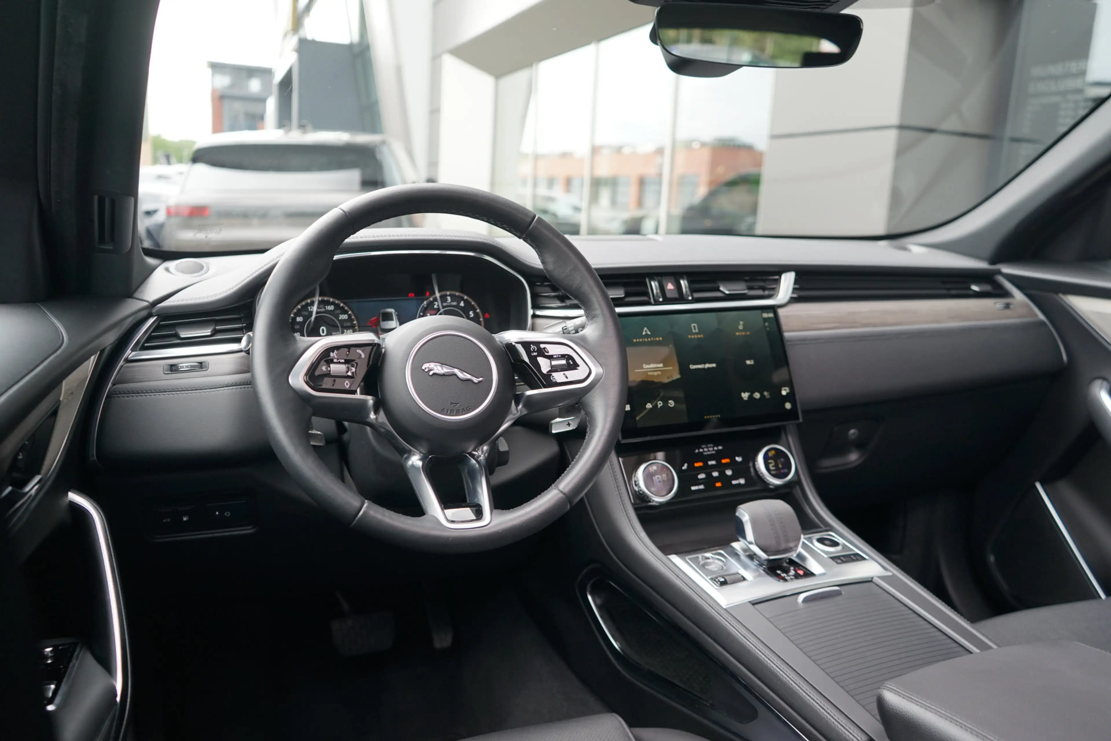 Jaguar F-Pace 2.0 P400e PHEV S | Elektrische trekhaak | Verwarmd — photo 15