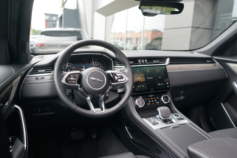 Jaguar F-Pace 2.0 P400e PHEV S | Elektrische trekhaak | Verwarmd — photo 15