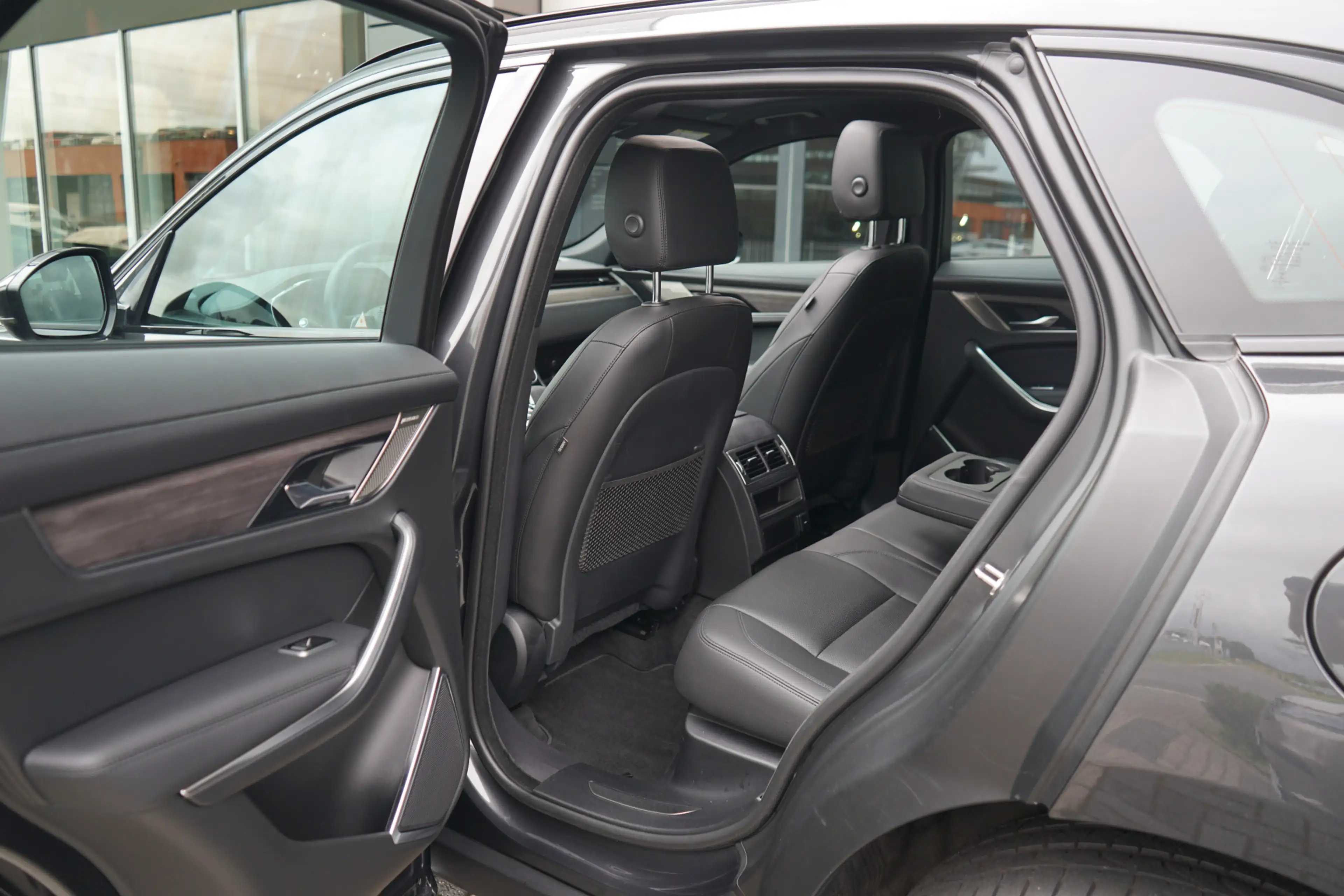 Jaguar F-Pace 2.0 P400e PHEV S | Elektrische trekhaak | Verwarmd — photo 5