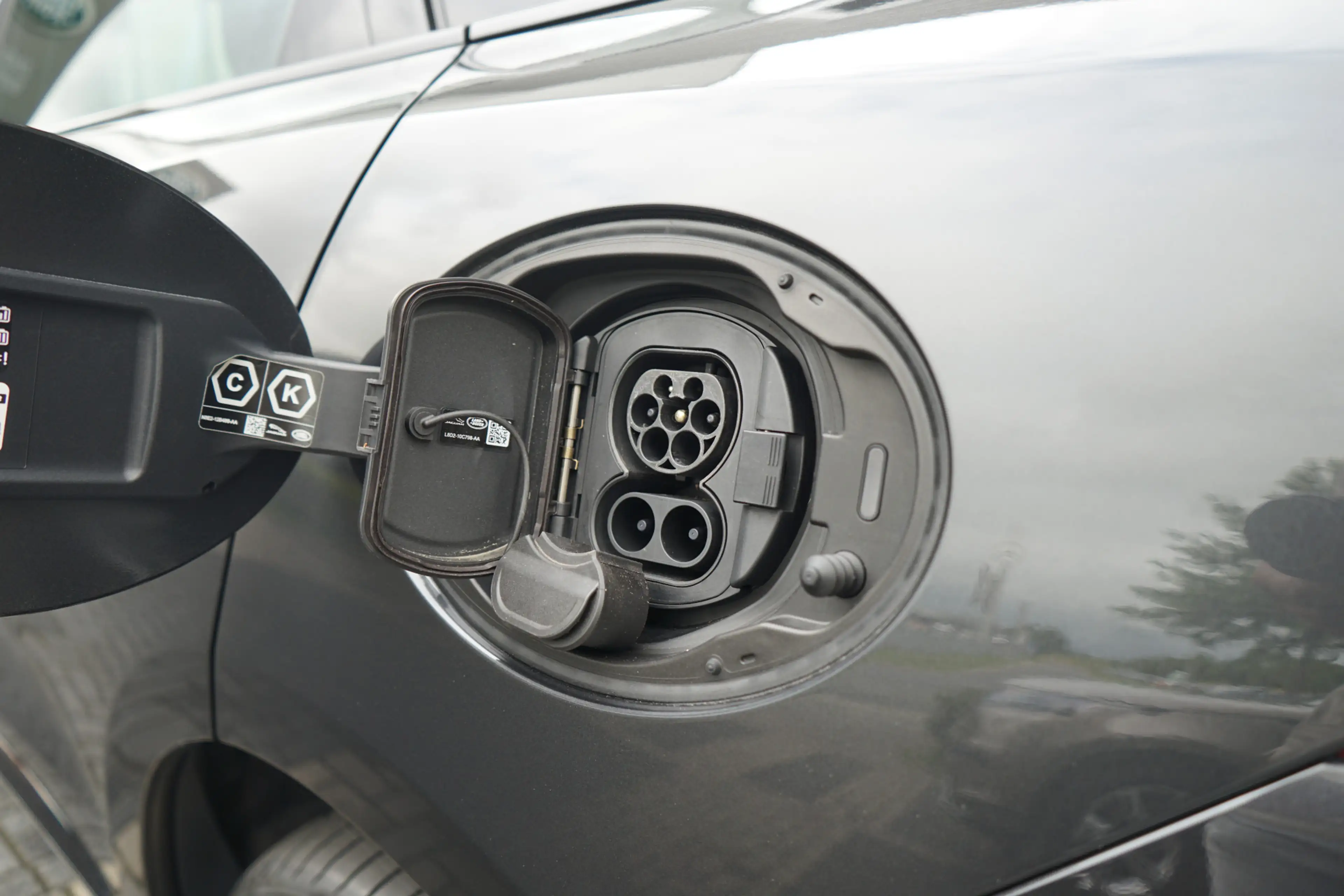 Jaguar F-Pace 2.0 P400e PHEV S | Elektrische trekhaak | Verwarmd — photo 28