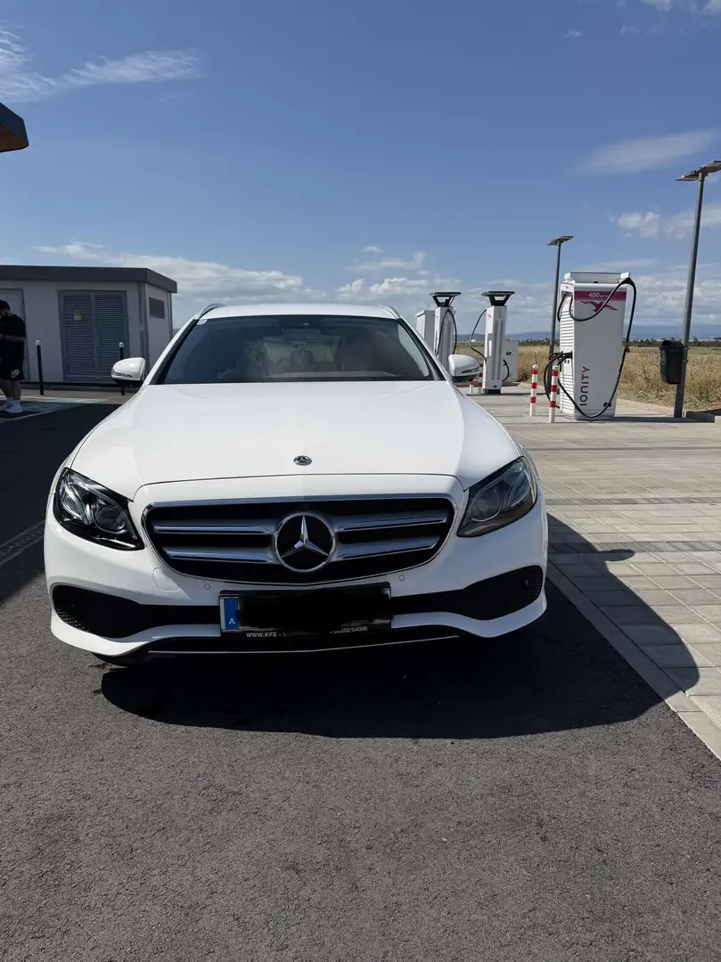 Mercedes-Benz E 200 d T Avantgarde Aut. - 1
