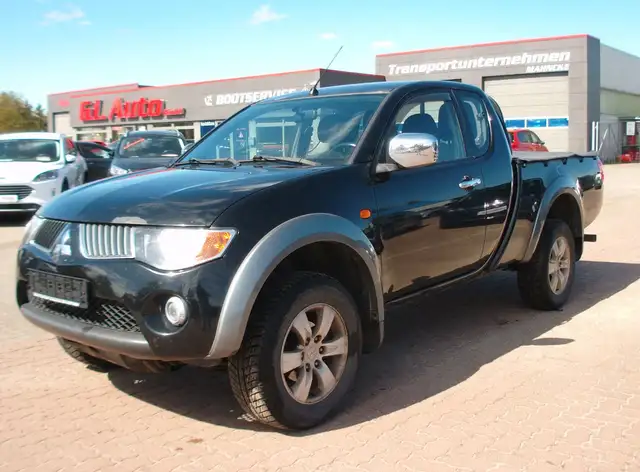 Mitsubishi L200 Intense Club Cab 4WD.Klimaaut.Webasto.AHK
