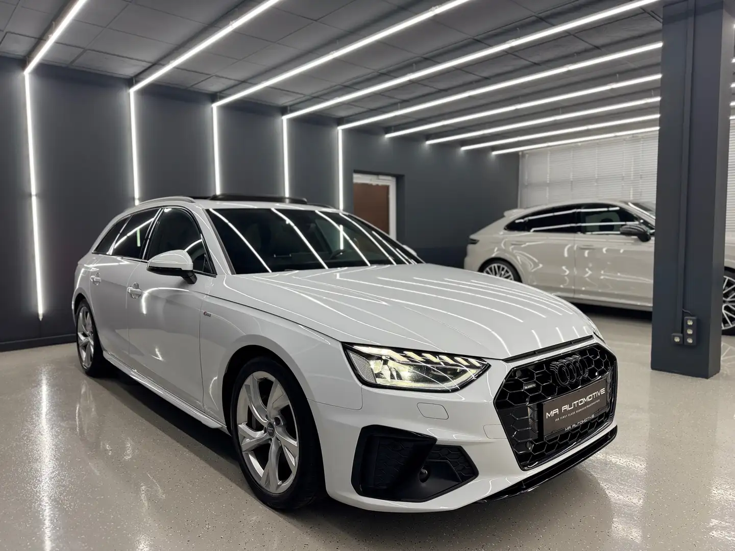 Audi A4 45 TDI quattro 3xS-line *PANO*HDMATRIX*AHK*DIGI* Blanc - 2