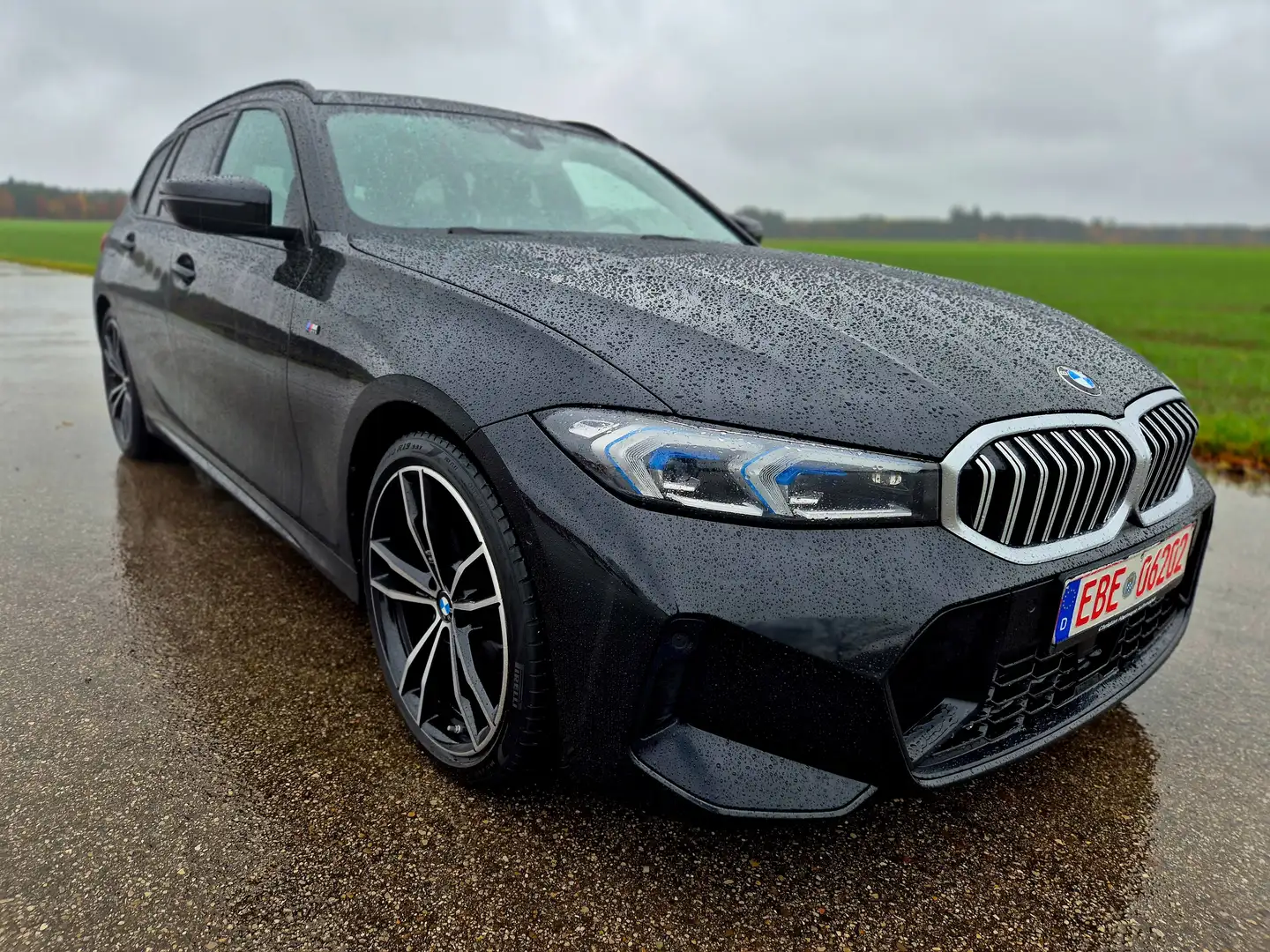 BMW 320 d xDrive M Sport *19 Zoll-Staheiz.-Drive* Schwarz - 2