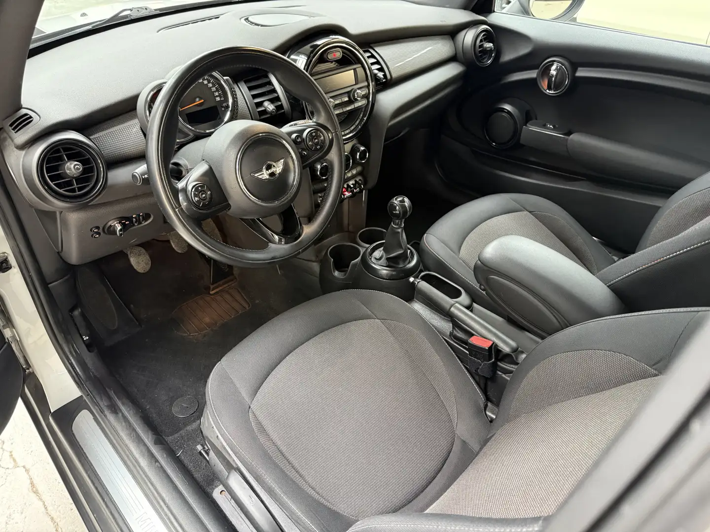 MINI Cooper Mini 1.5 135Pk, 2014, 2de eigenaar, Parkeersensore Gris - 2
