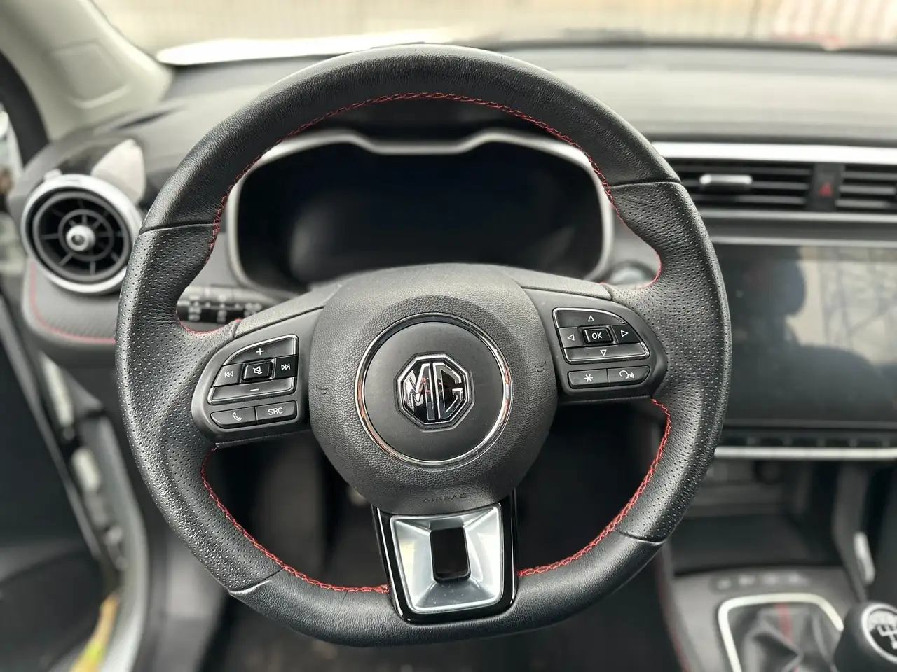 MG ZS 1.5 VTi-Tech Luxury 12
