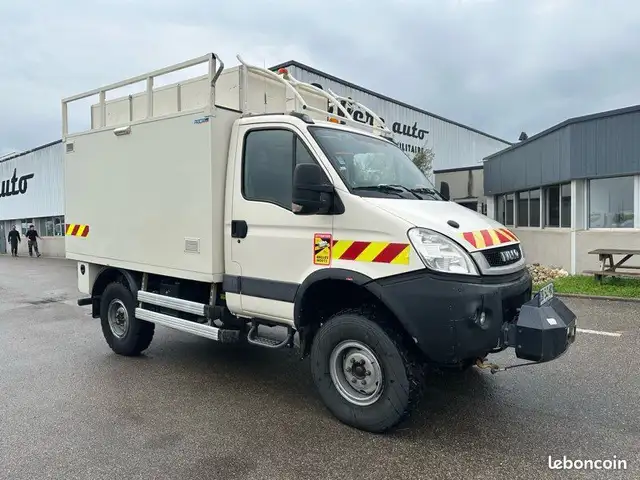 Iveco Daily 38490 ht 55s17 4x4 cellule atelier