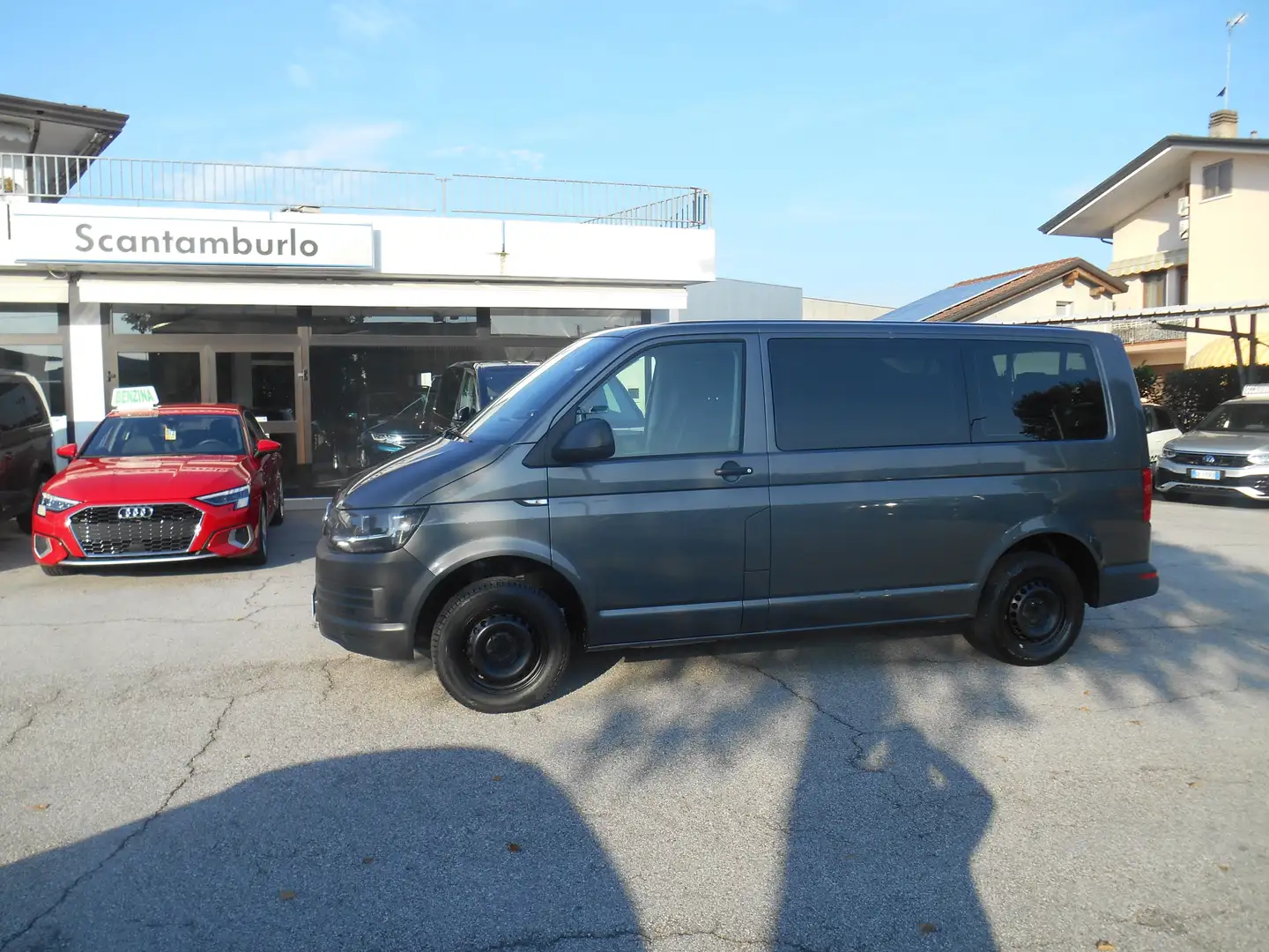 Volkswagen T5 Caravelle Gris - 1