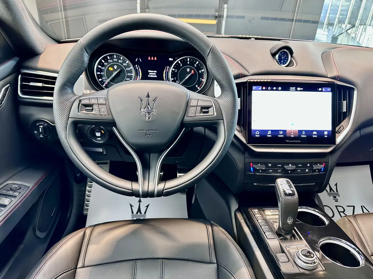 Maserati Ghibli 2025 — фото 9