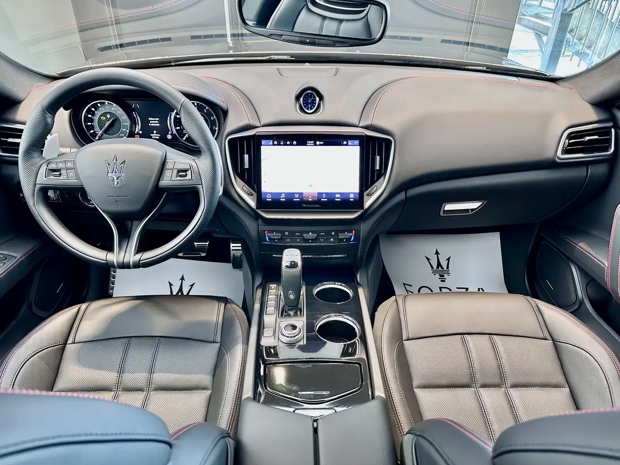 Maserati Ghibli 2025 — фото 10
