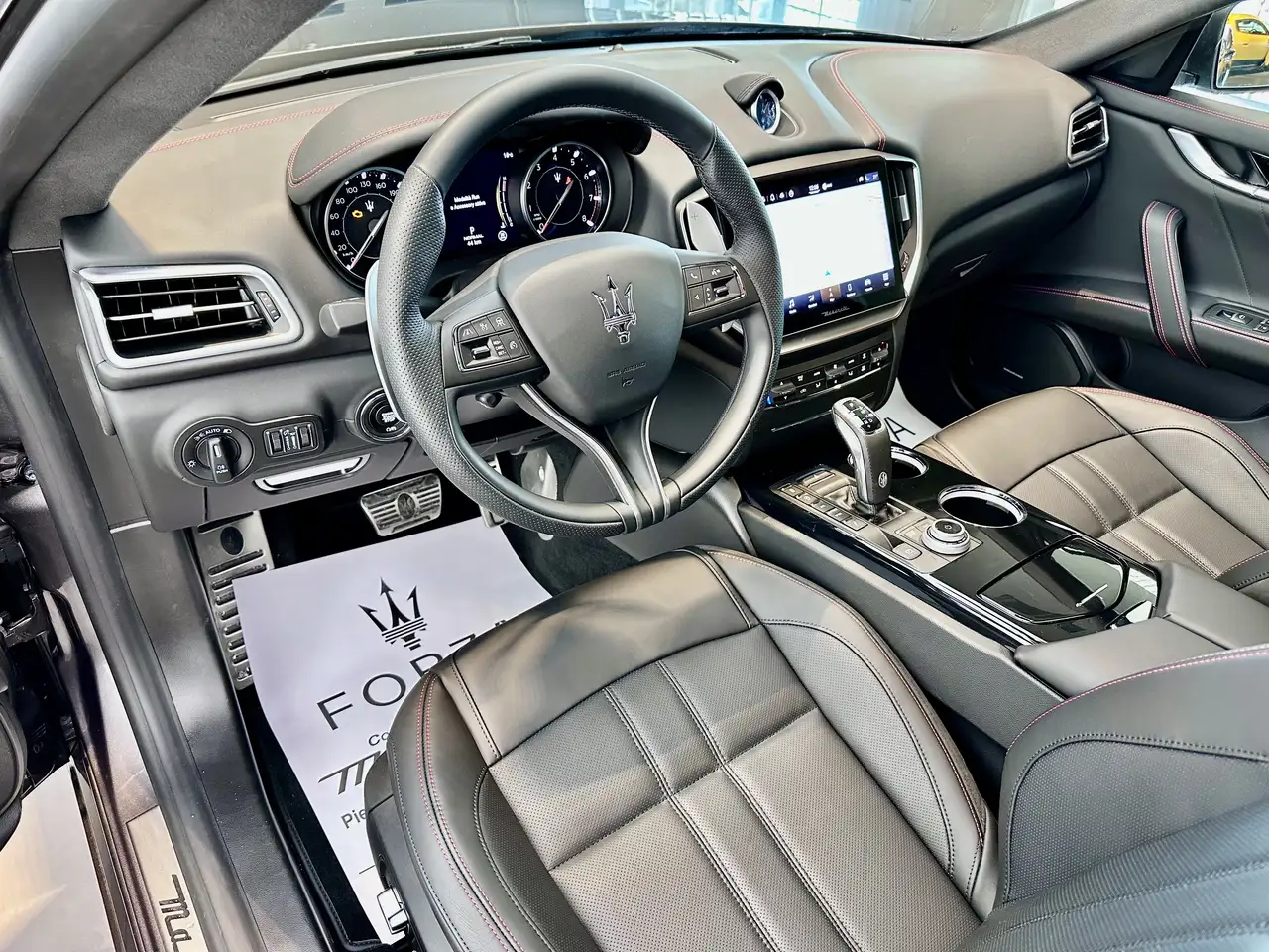 Maserati Ghibli 2025 — фото 11