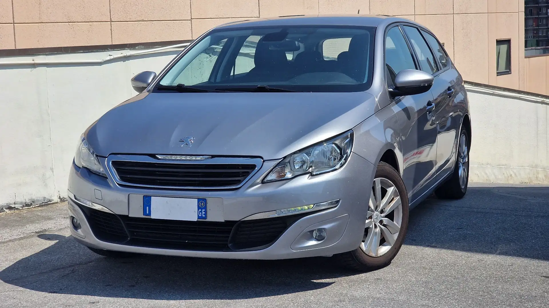 Peugeot 308 308 II 2013 SW SW 1.2 puretech t (e-thp) Allure s Noir - 2