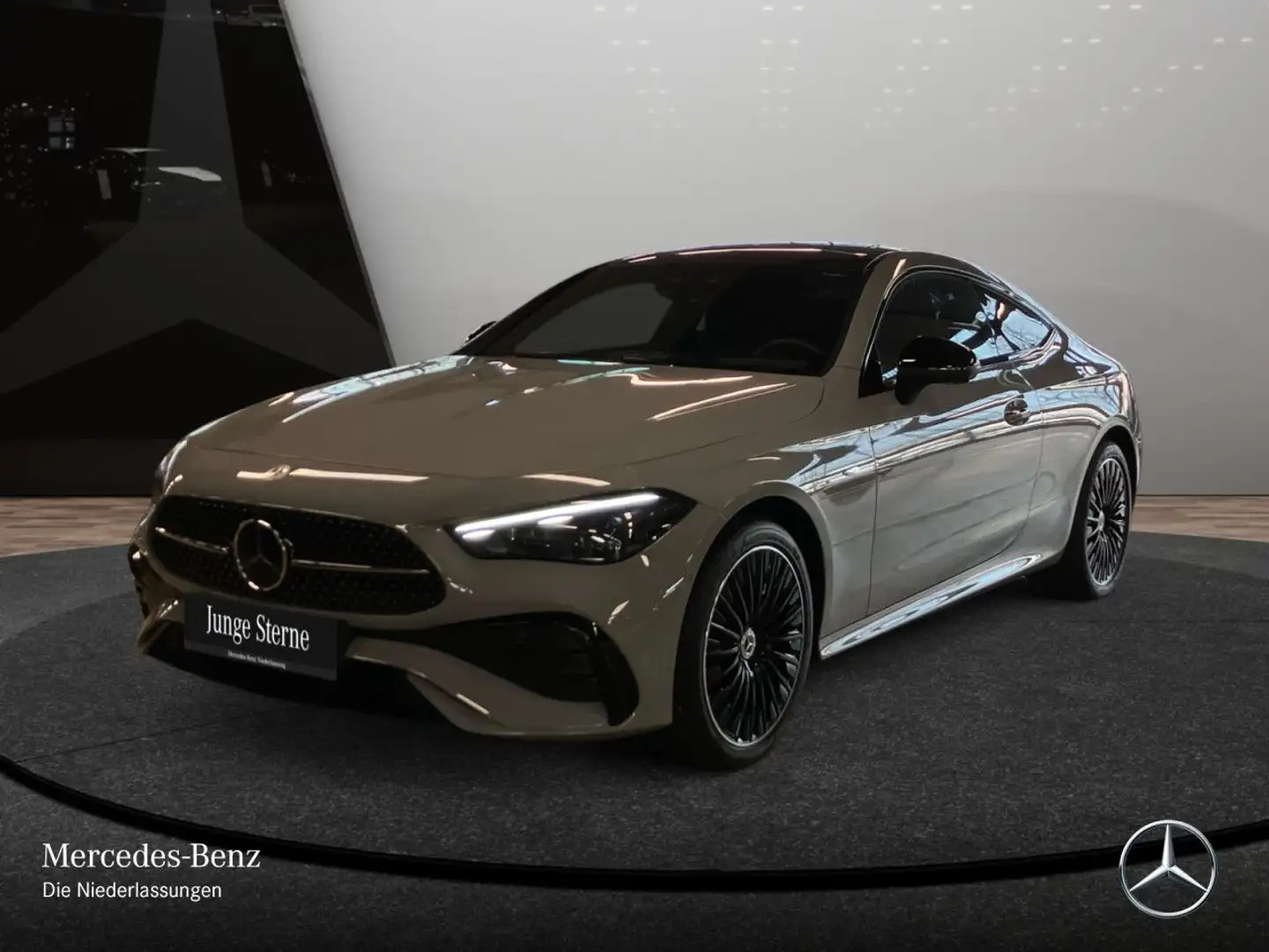 Mercedes-Benz CLE 300 e AMG+NIGHT+PANO+360+AHK+BURMESTER+KEYLESS Gris - 2