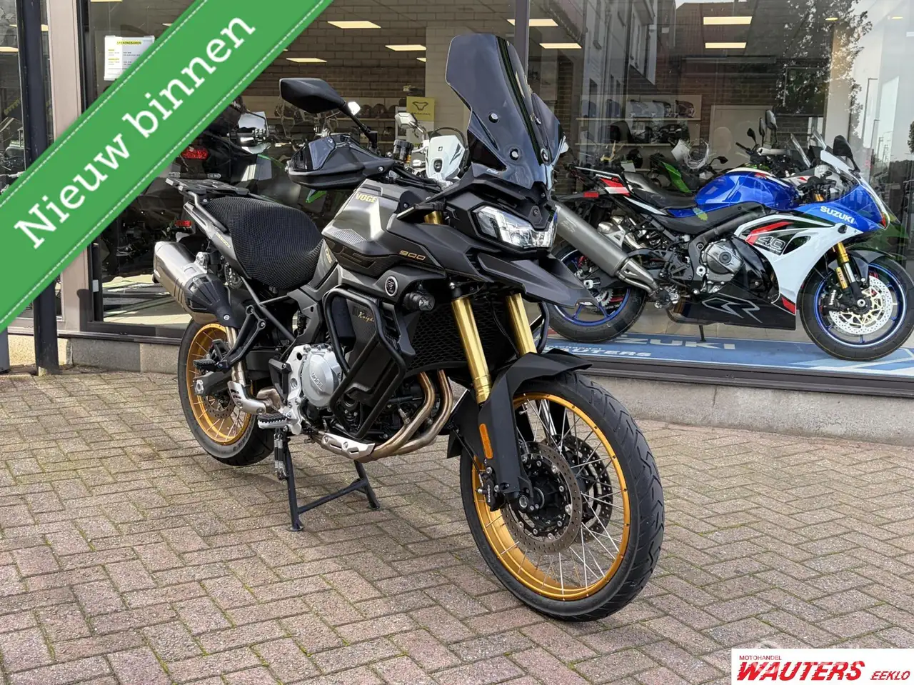 Voge DS900X