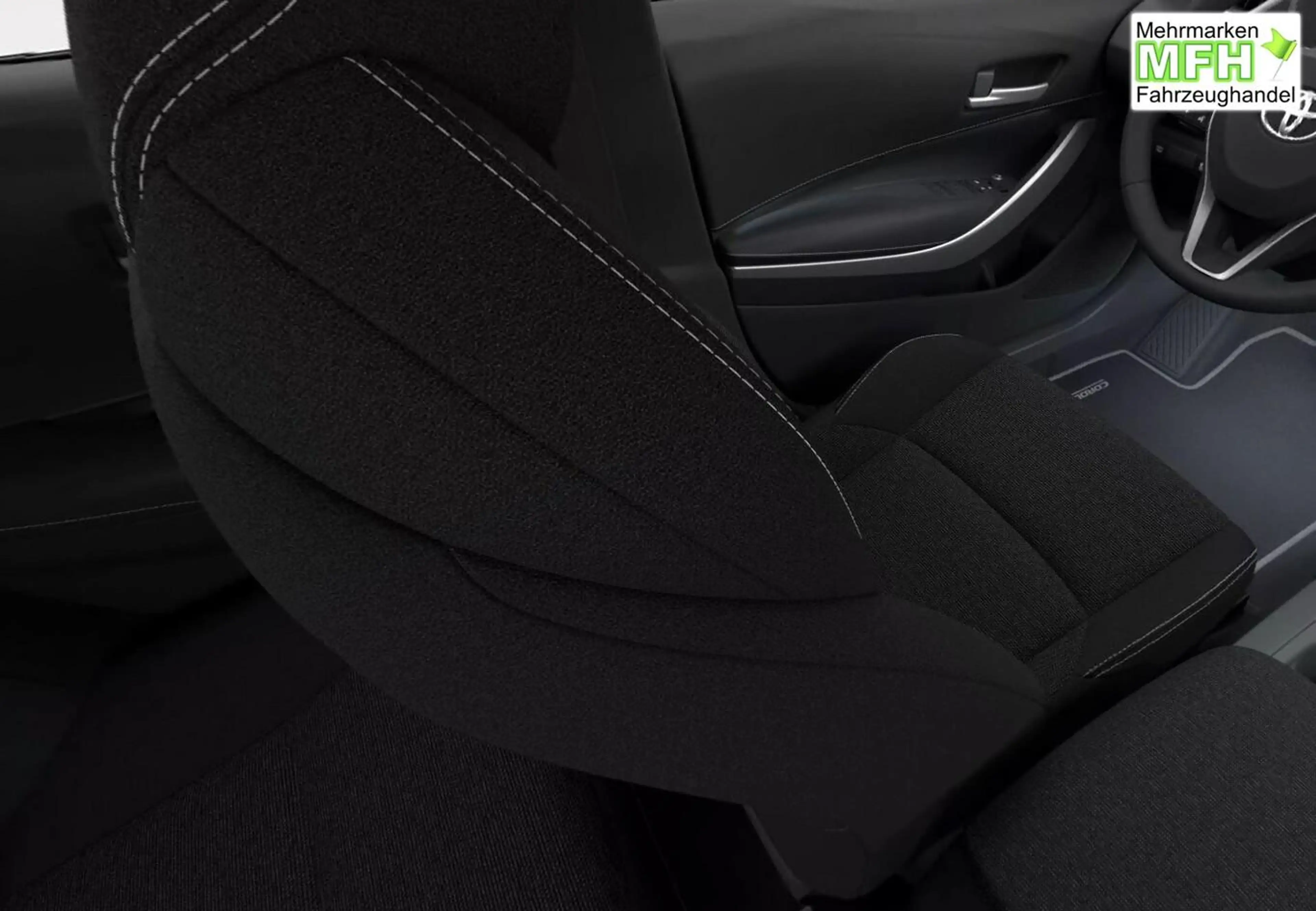 Toyota Corolla Active LED Nav DIgC Kam 10.5"Touch LM16" 72 kW ... — photo 6