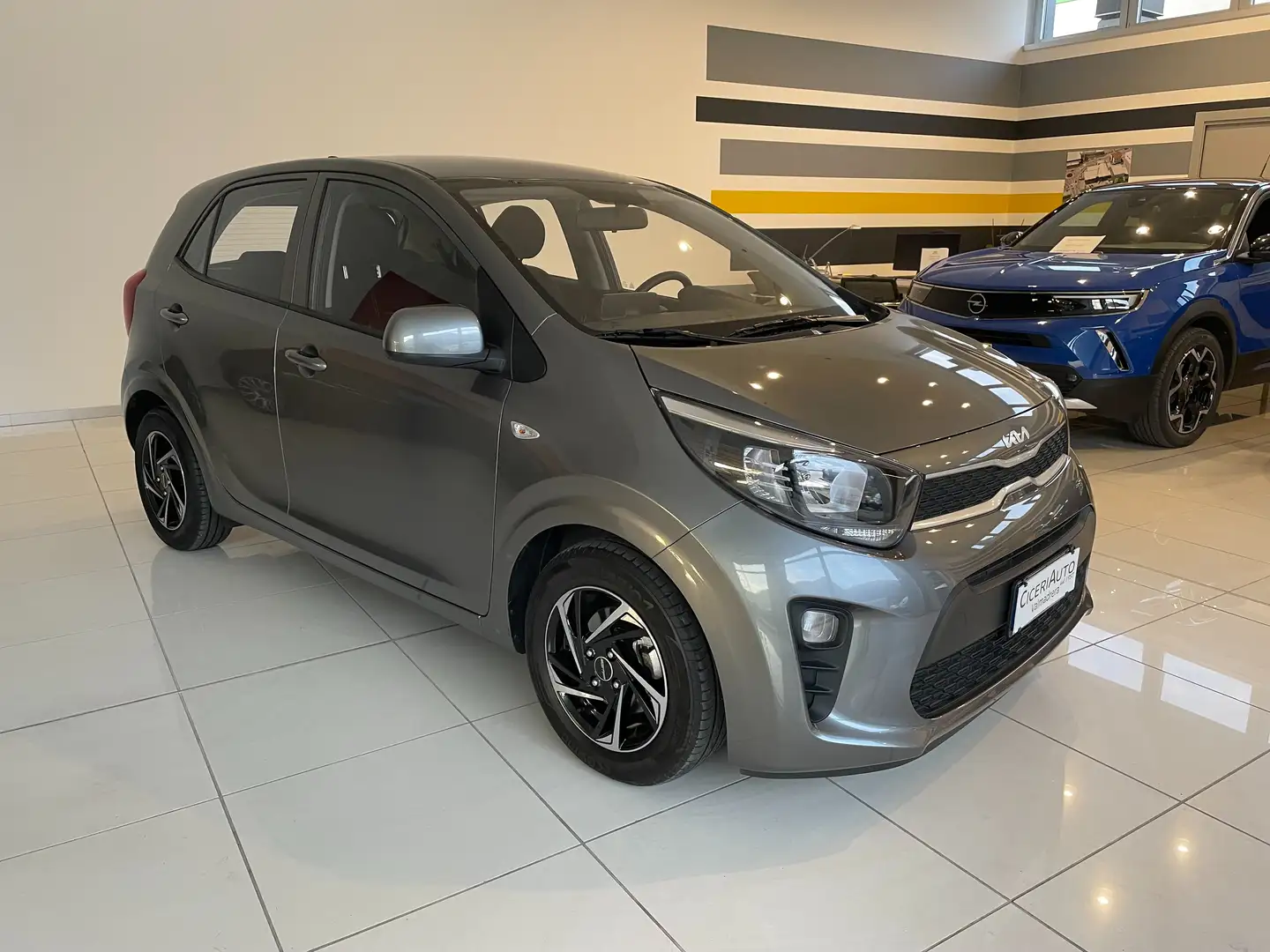 Kia Picanto 1.0 dpi Urban Techno Grau - 1