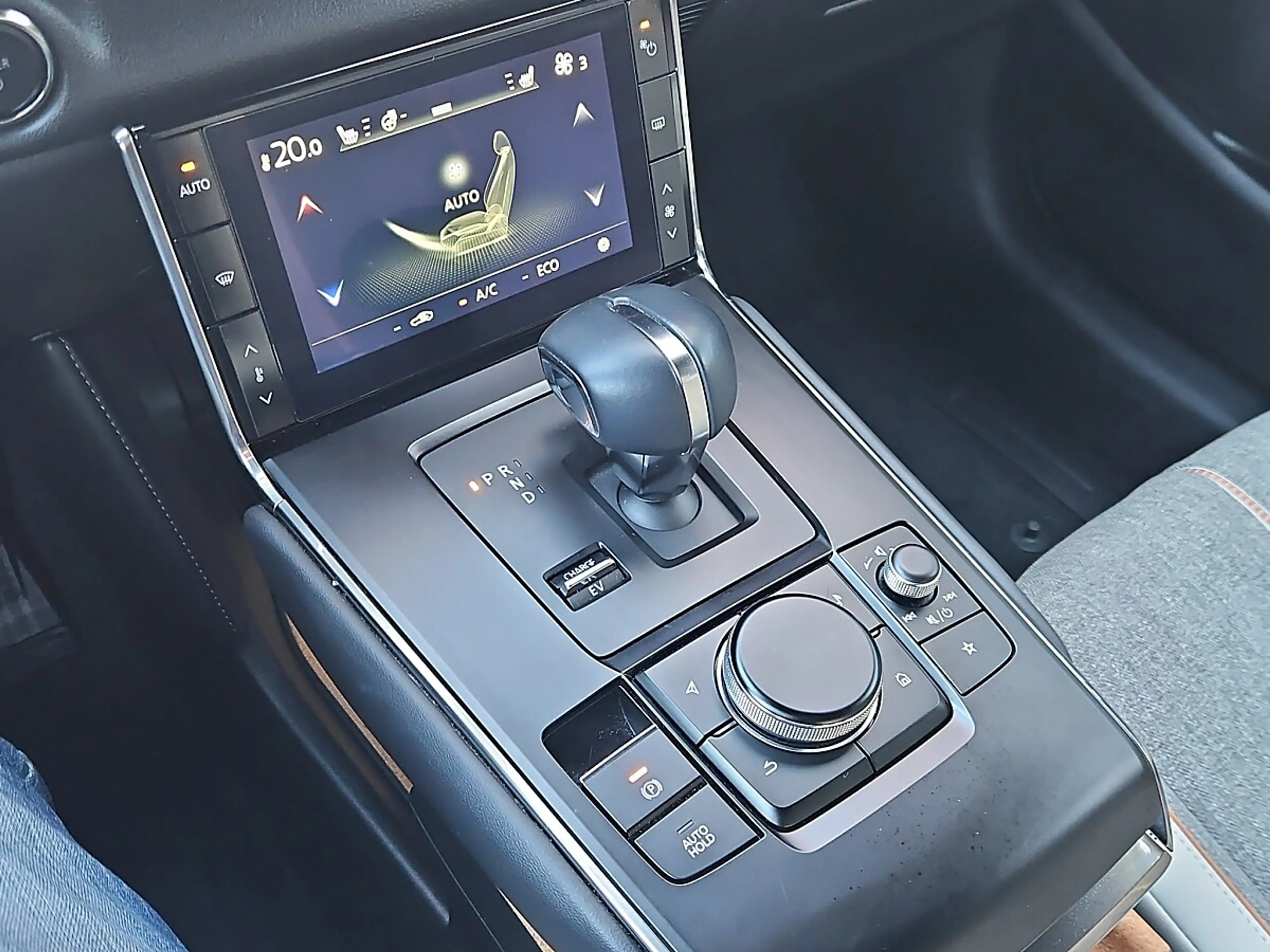 Mazda MX-30 e-SKYACTIV R-EV MAKOTO Modern Confidence Aut. S... — photo 14