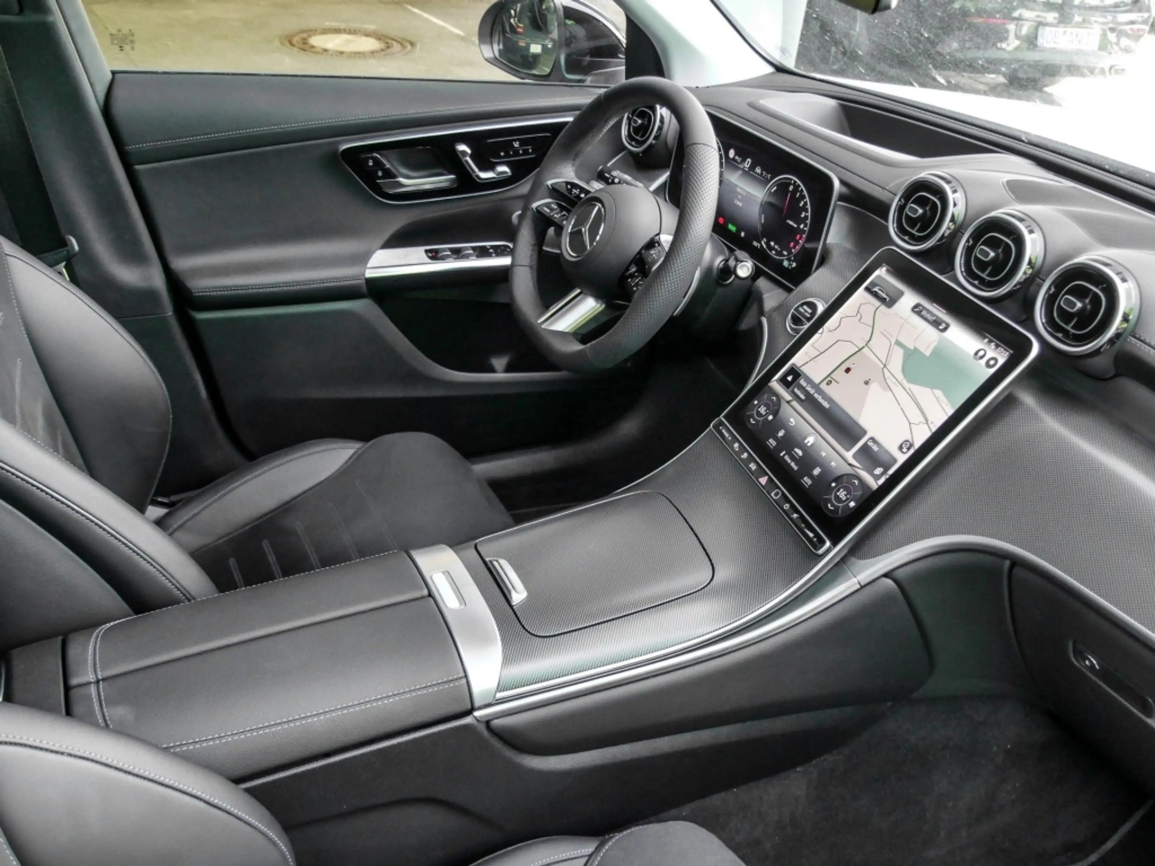 Mercedes-Benz GLC 300 de 4M AMG-Sport/Pano/AHK/Burm/DIGITAL/ — photo 4