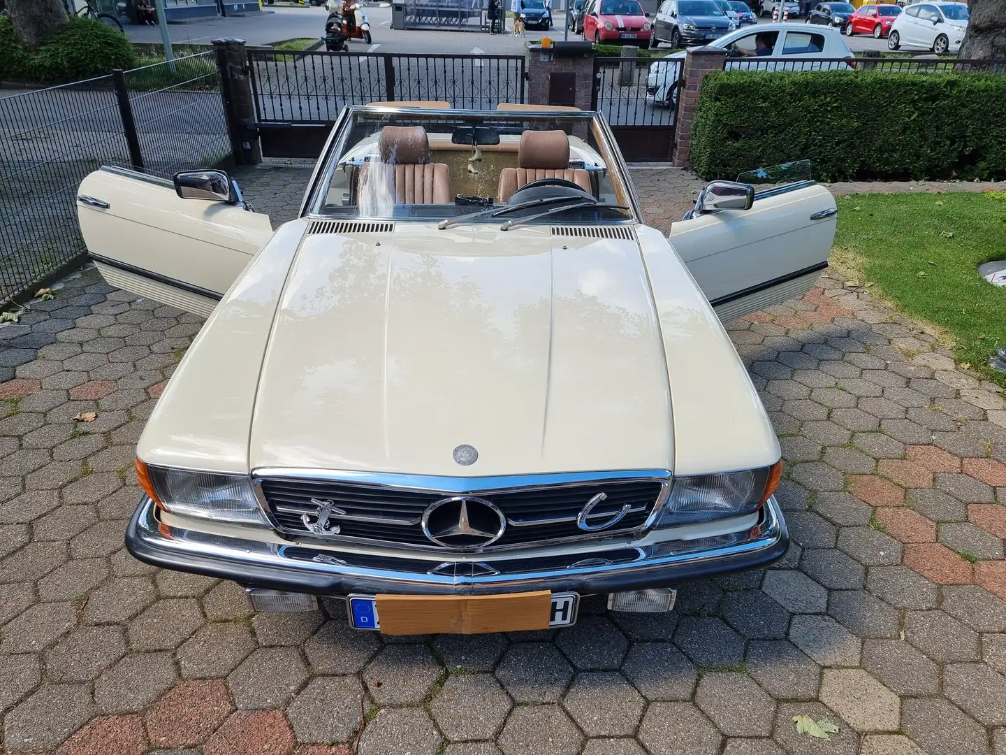 Mercedes-Benz SL 500 Beige - 1