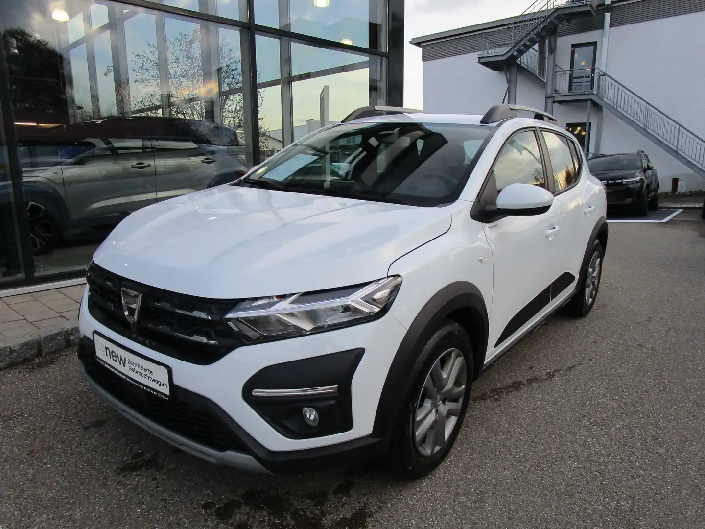 Dacia Sandero Stepway Comfort TCe 100 Eco-G WInterräder Weiß - 2