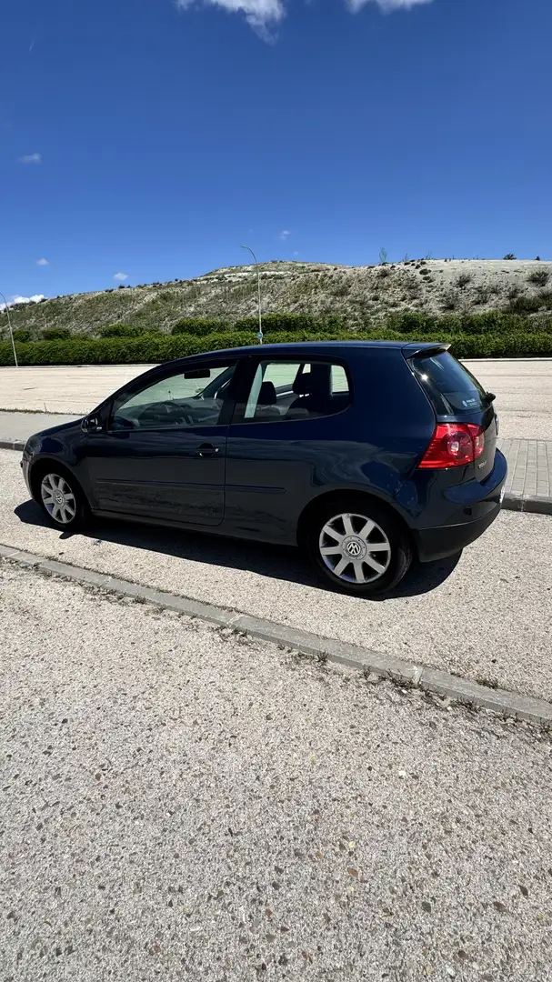 Volkswagen Golf 1.9TDI Sportline 105 - 2