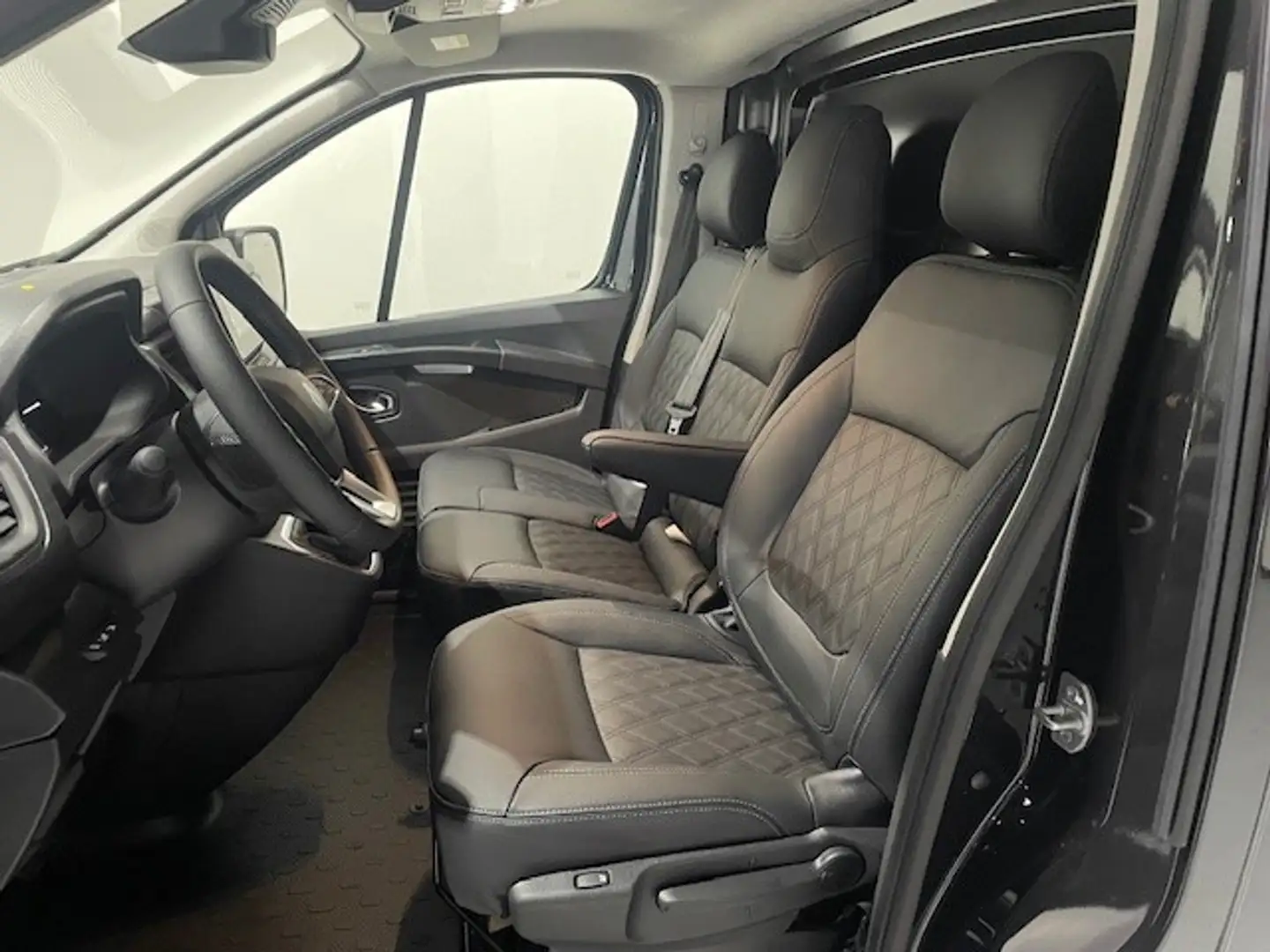 Renault Trafic 2.0 Blue dCi 170PK NEXT LEVEL EDITION Leder / Navi Negro - 2
