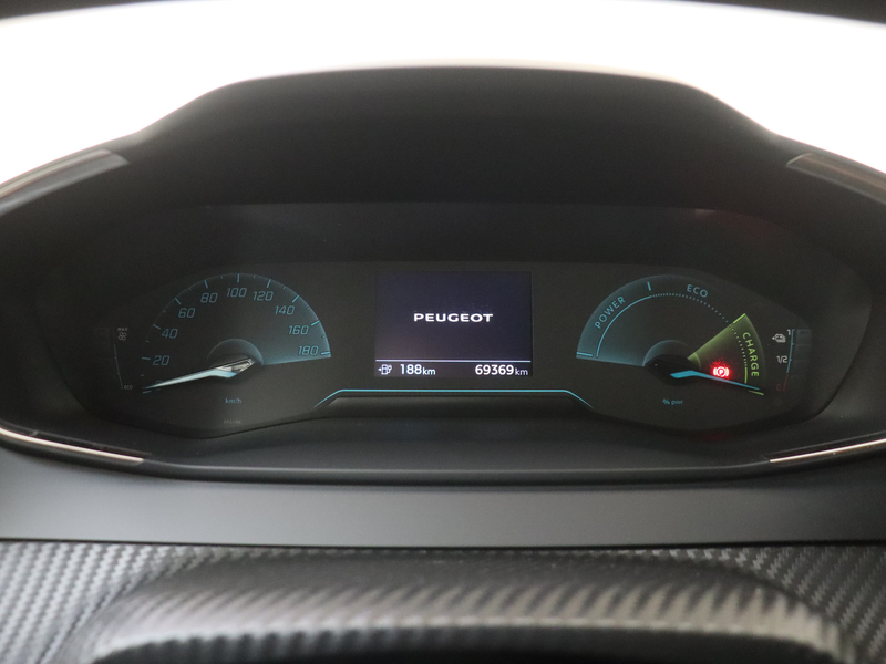 Peugeot e-2008 EV Active Pack 50 kWh — photo 7