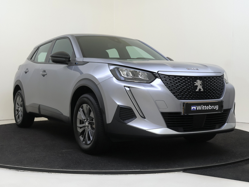 Peugeot e-2008 EV Active Pack 50 kWh — photo 3