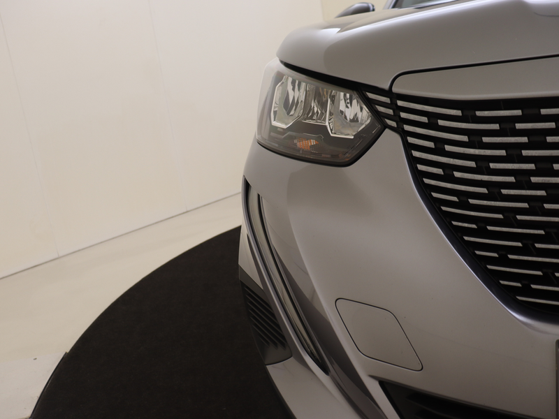 Peugeot e-2008 EV Active Pack 50 kWh — photo 13