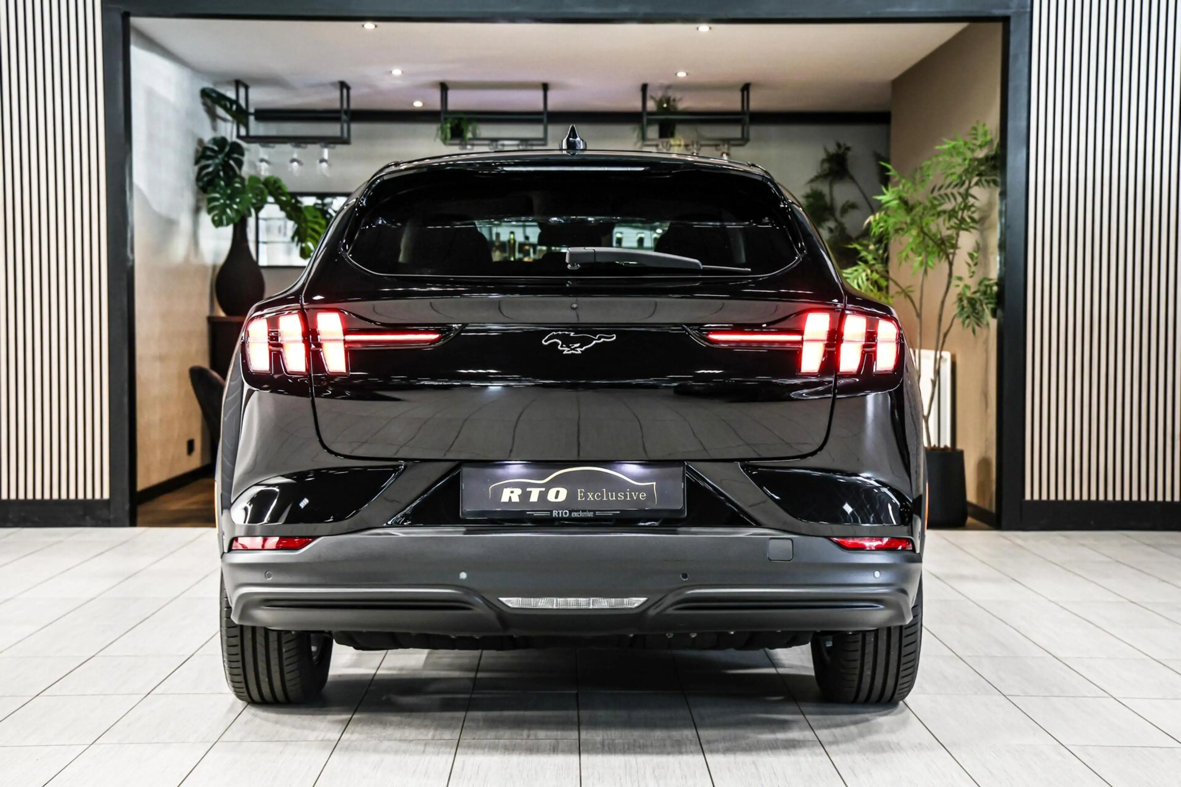 Ford Mustang Mach-E Extended RWD 98 kWh|Leder|Pano|360|B&O — photo 12