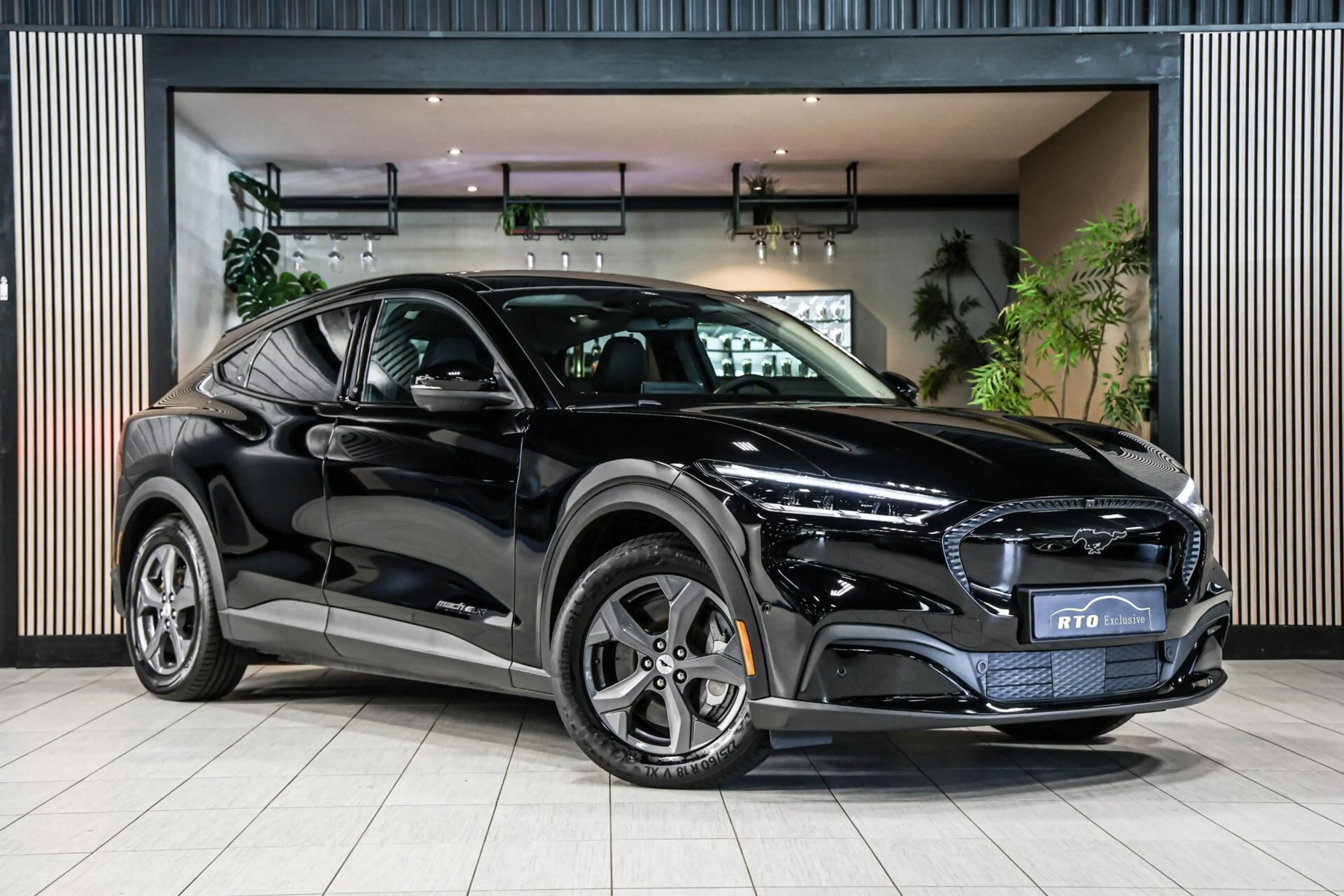 Ford Mustang Mach-E Extended RWD 98 kWh|Leder|Pano|360|B&O — photo 4