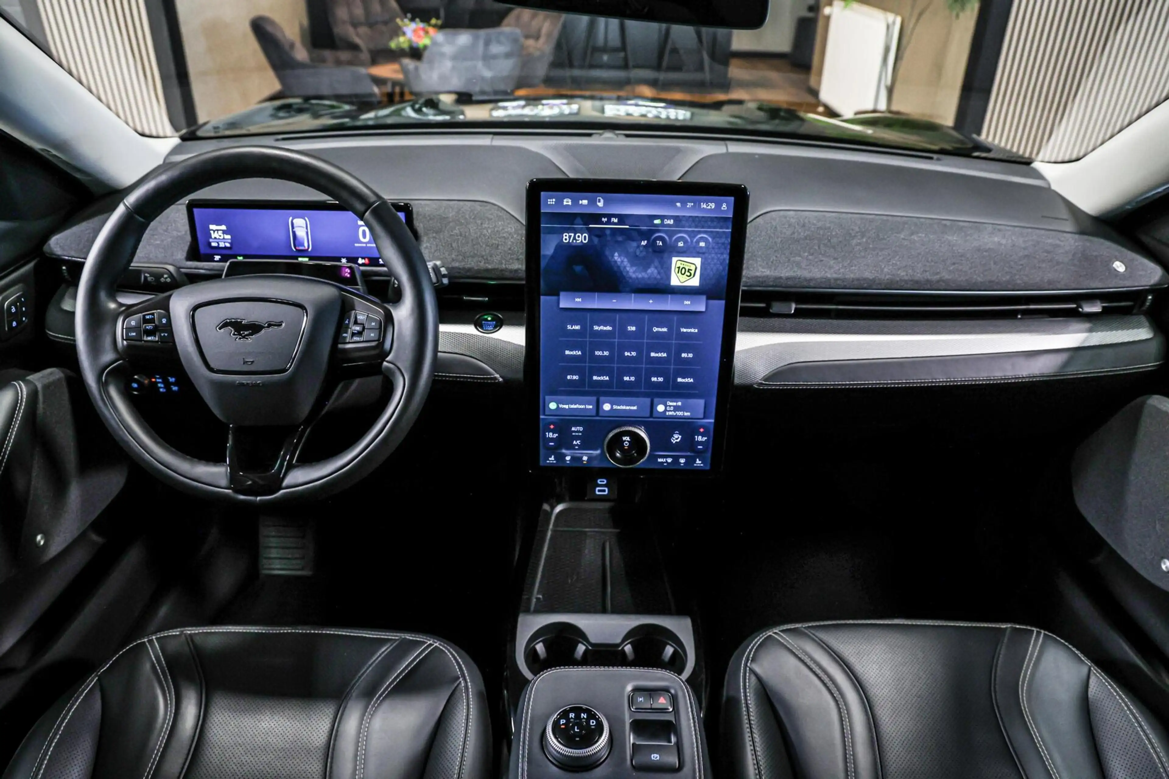 Ford Mustang Mach-E Extended RWD 98 kWh|Leder|Pano|360|B&O — photo 2
