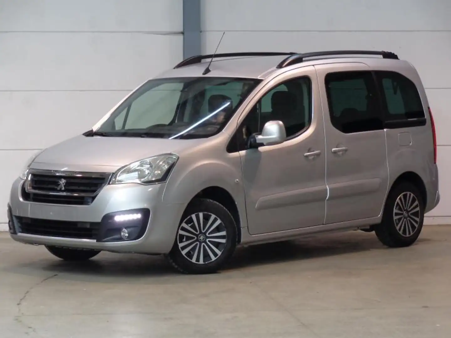 Peugeot Partner 1.6HDi Active 5pl - GPS - Clim Gris - 1