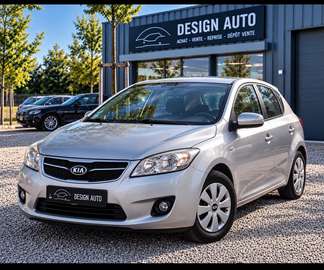 1.6 CRDI 90 CH EXECUTIVE 5 PORTES - 123289 KMS - 1 ERE MAIN