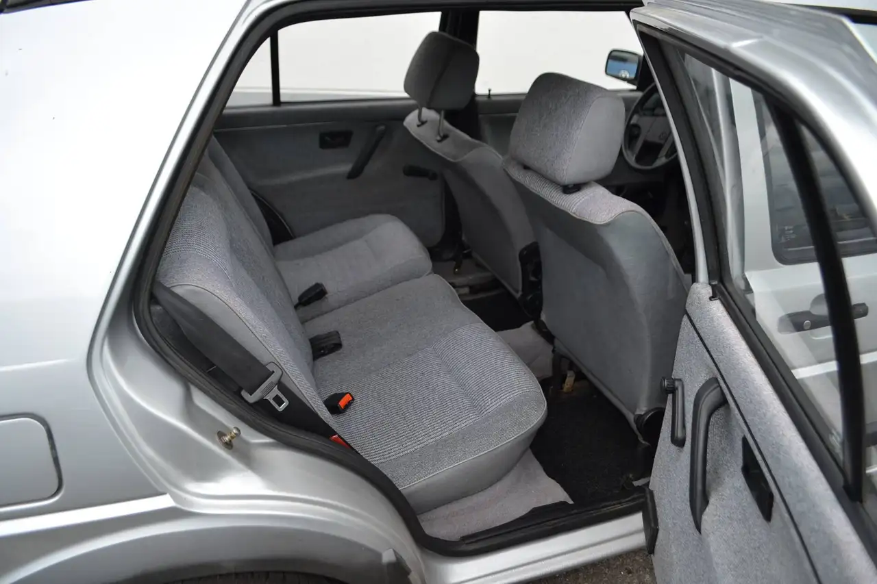 Volkswagen Golf II 1,8i Lim Syncro *SSD*TOP*, foto 5