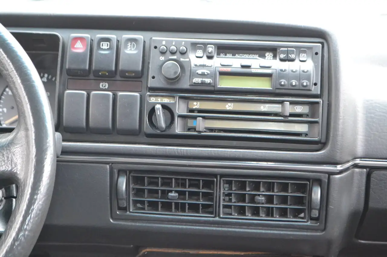 Volkswagen Golf II 1,8i Lim Syncro *SSD*TOP*, foto 8
